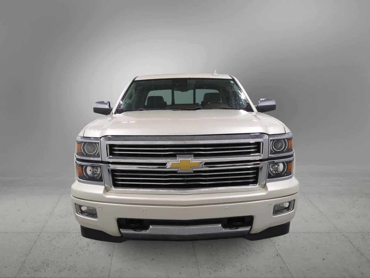 2015 Chevrolet Silverado 1500 High Country photo 3