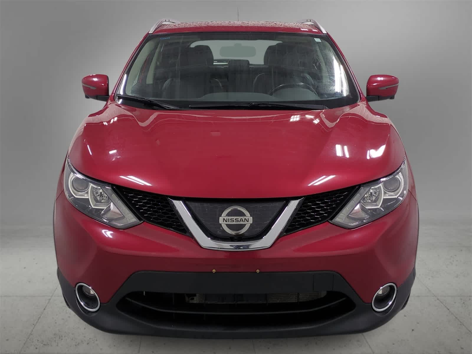 Thumbnail: 2018 Nissan Rogue Sport - 3