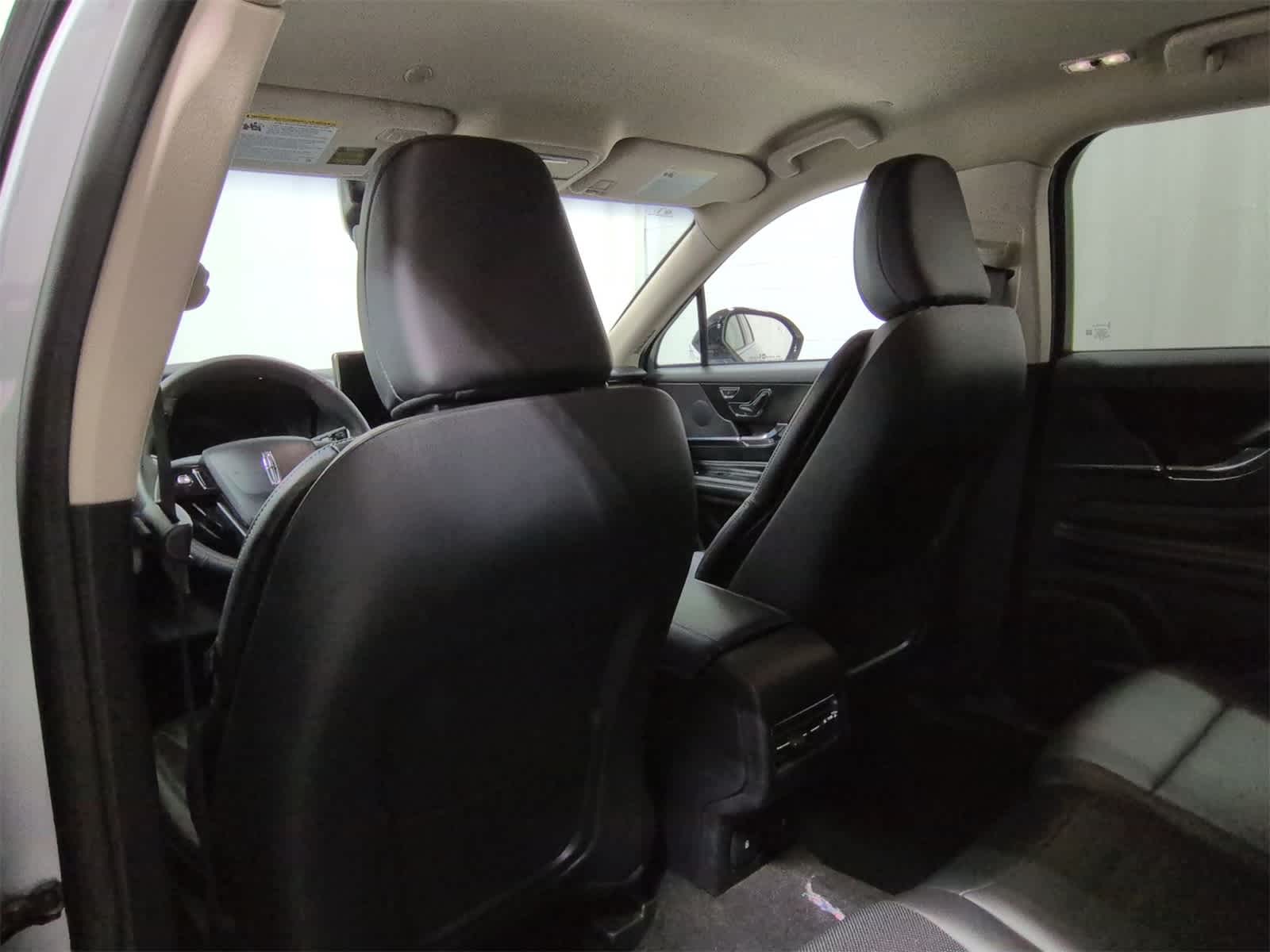 Thumbnail: 2023 Lincoln Corsair - 11