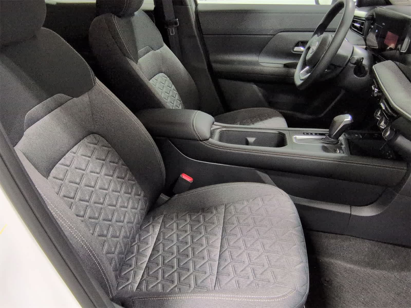 Thumbnail: 2025 Nissan Kicks - 22