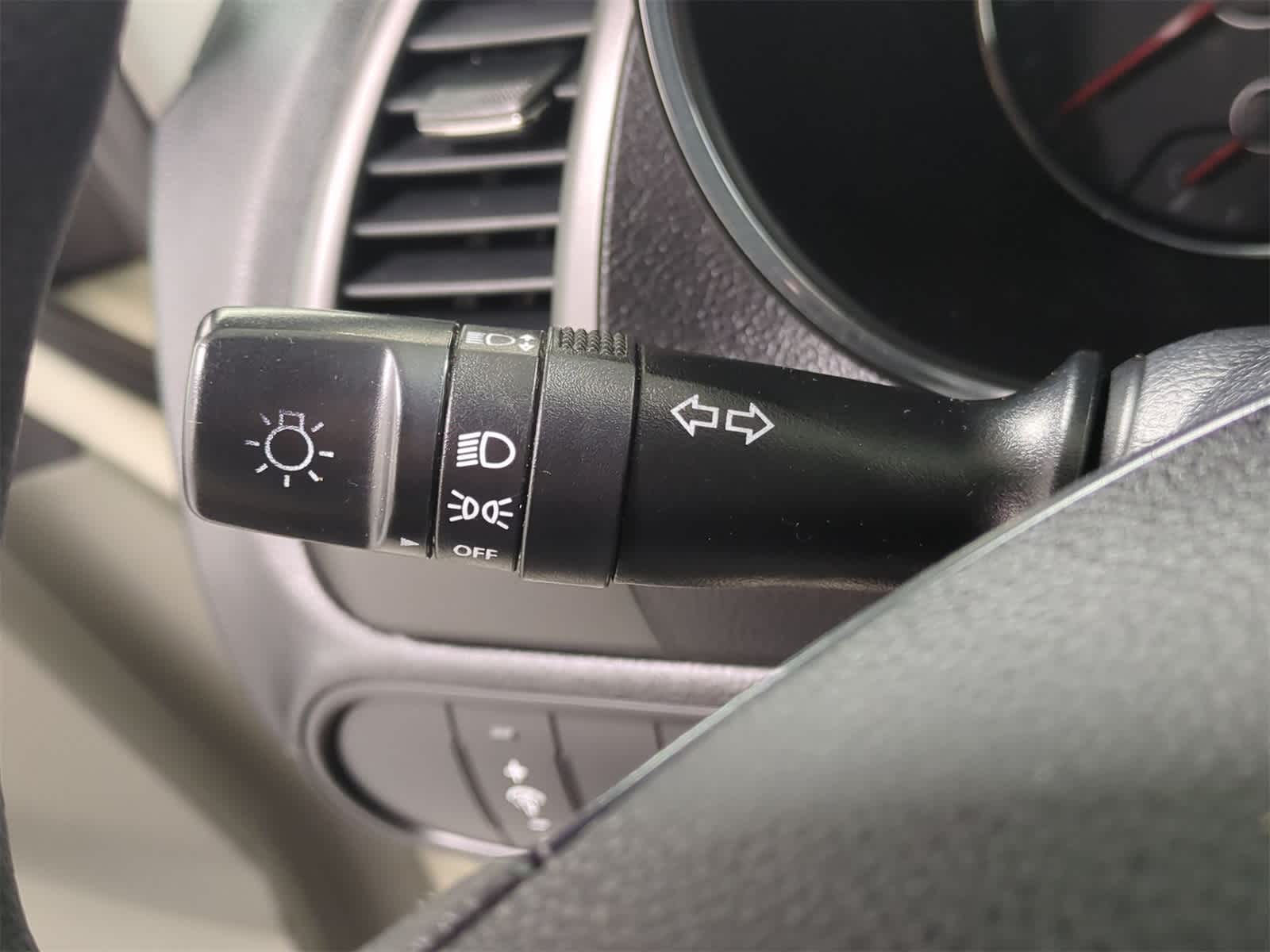 Thumbnail: 2015 Kia Forte - 26