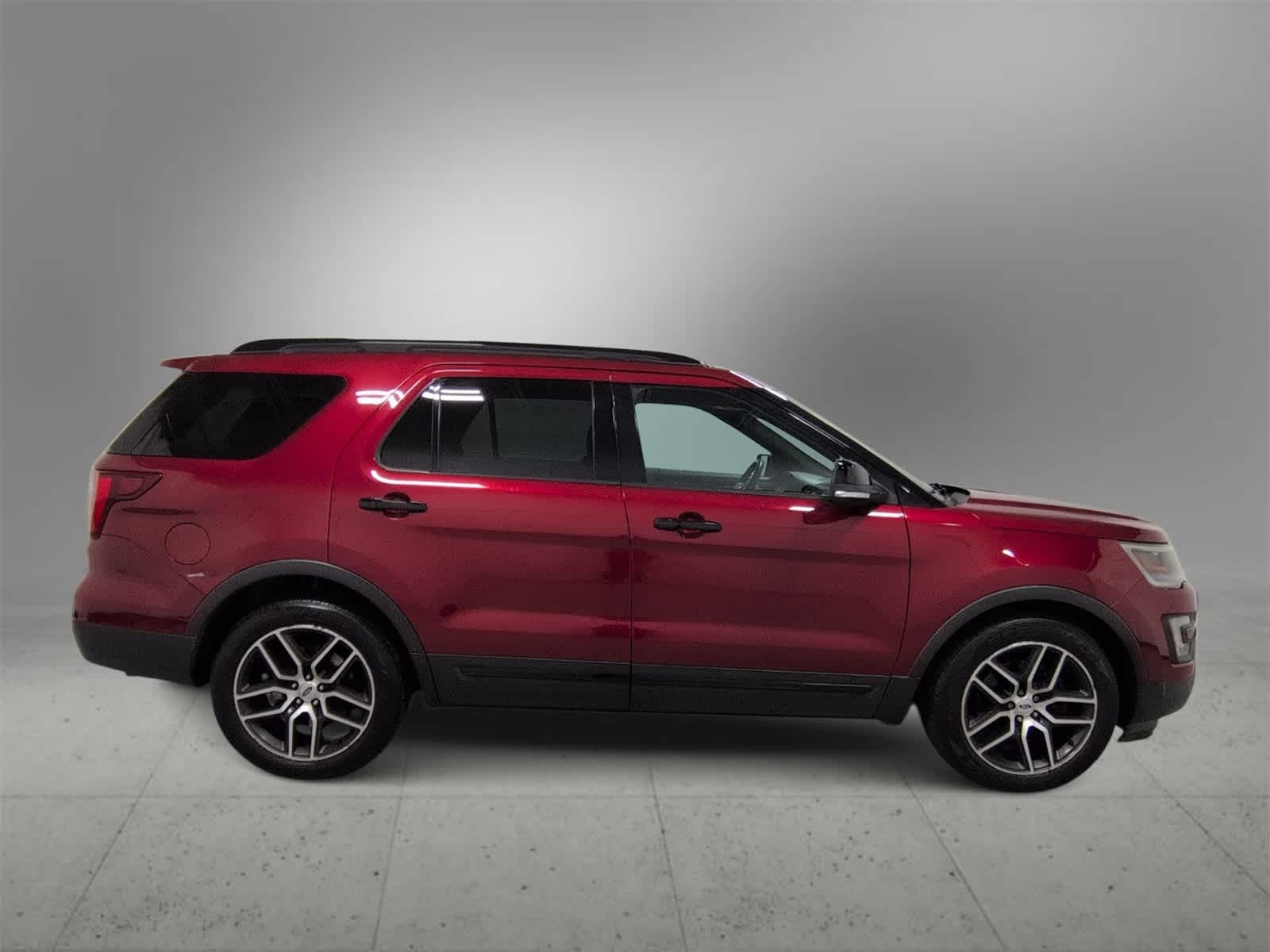Thumbnail: 2016 Ford Explorer - 9