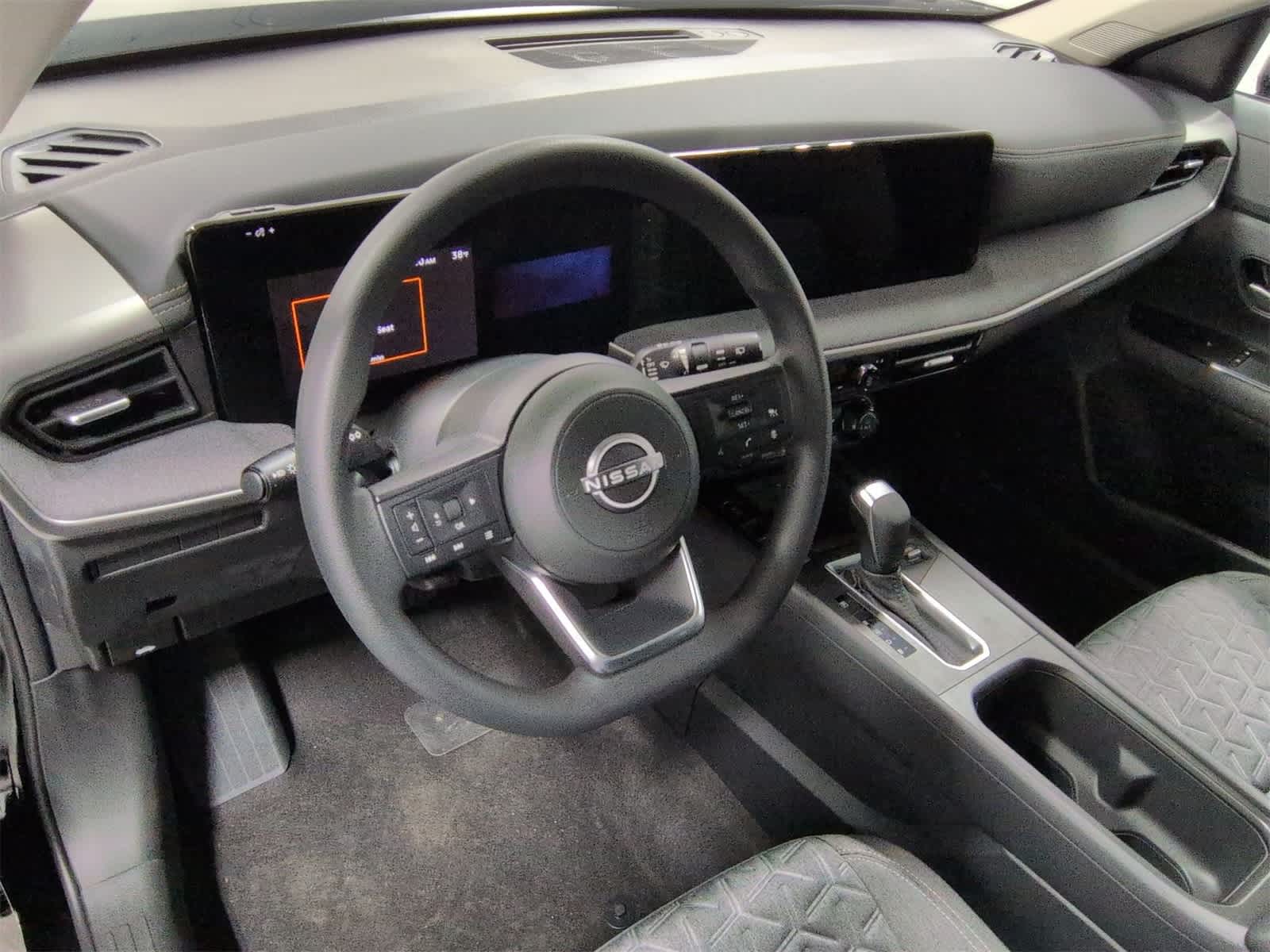 2026 Nissan Kicks SV photo 2