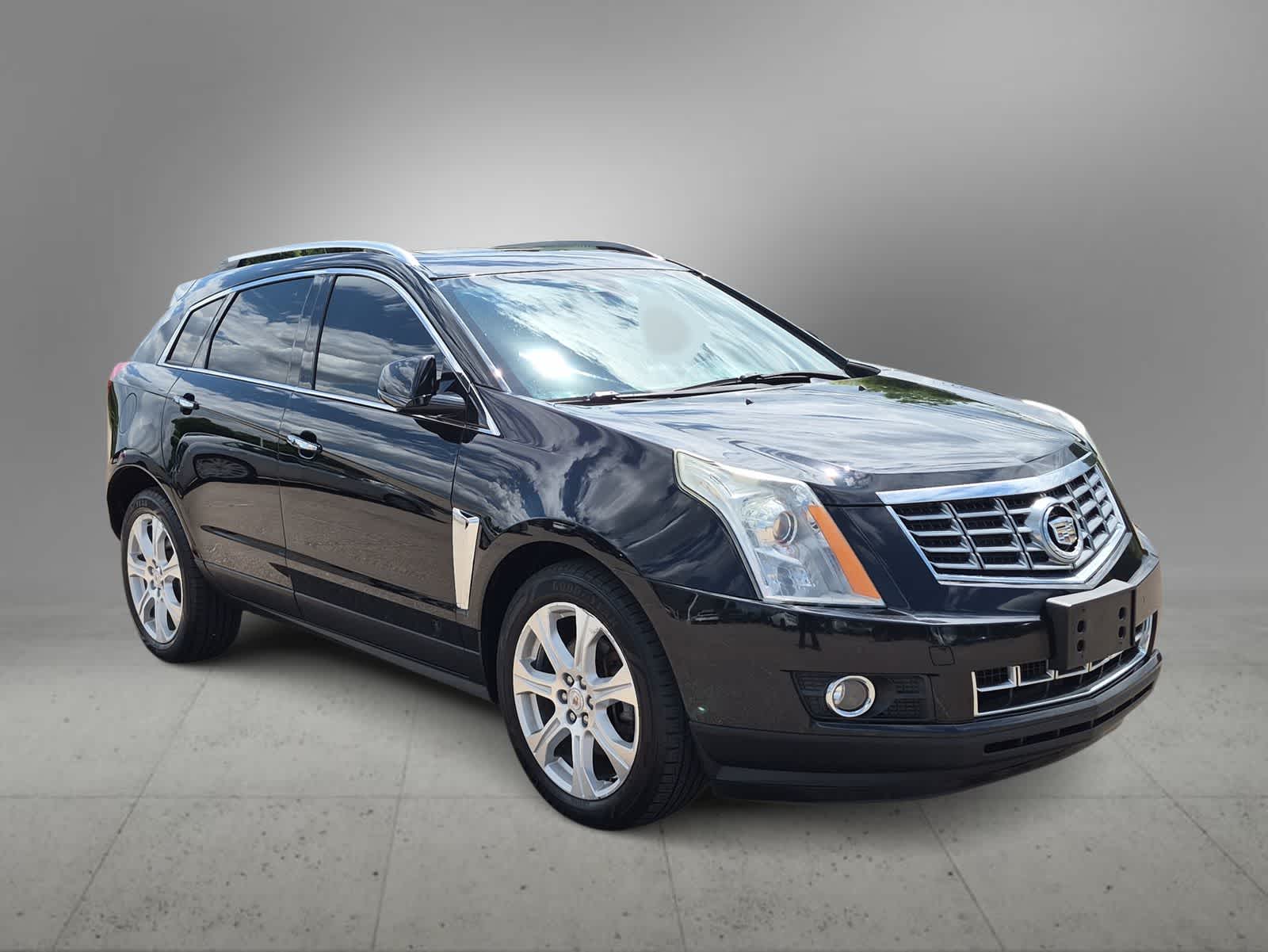 Thumbnail: 2015 Cadillac SRX - 2