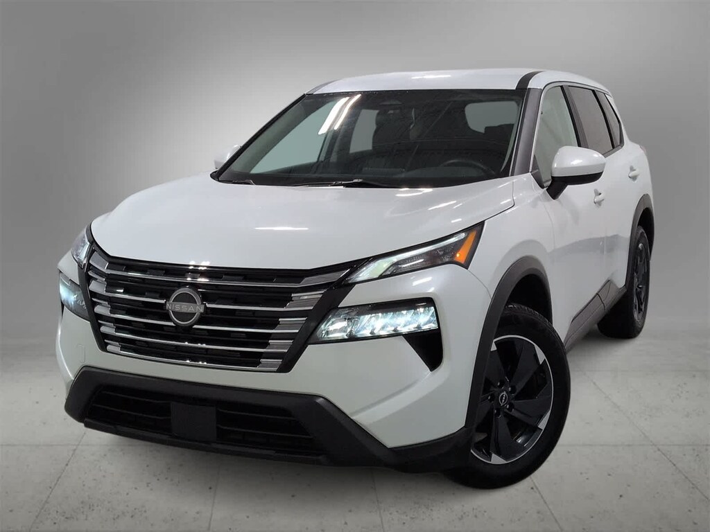 Used 2024 Nissan Rogue SV SUV