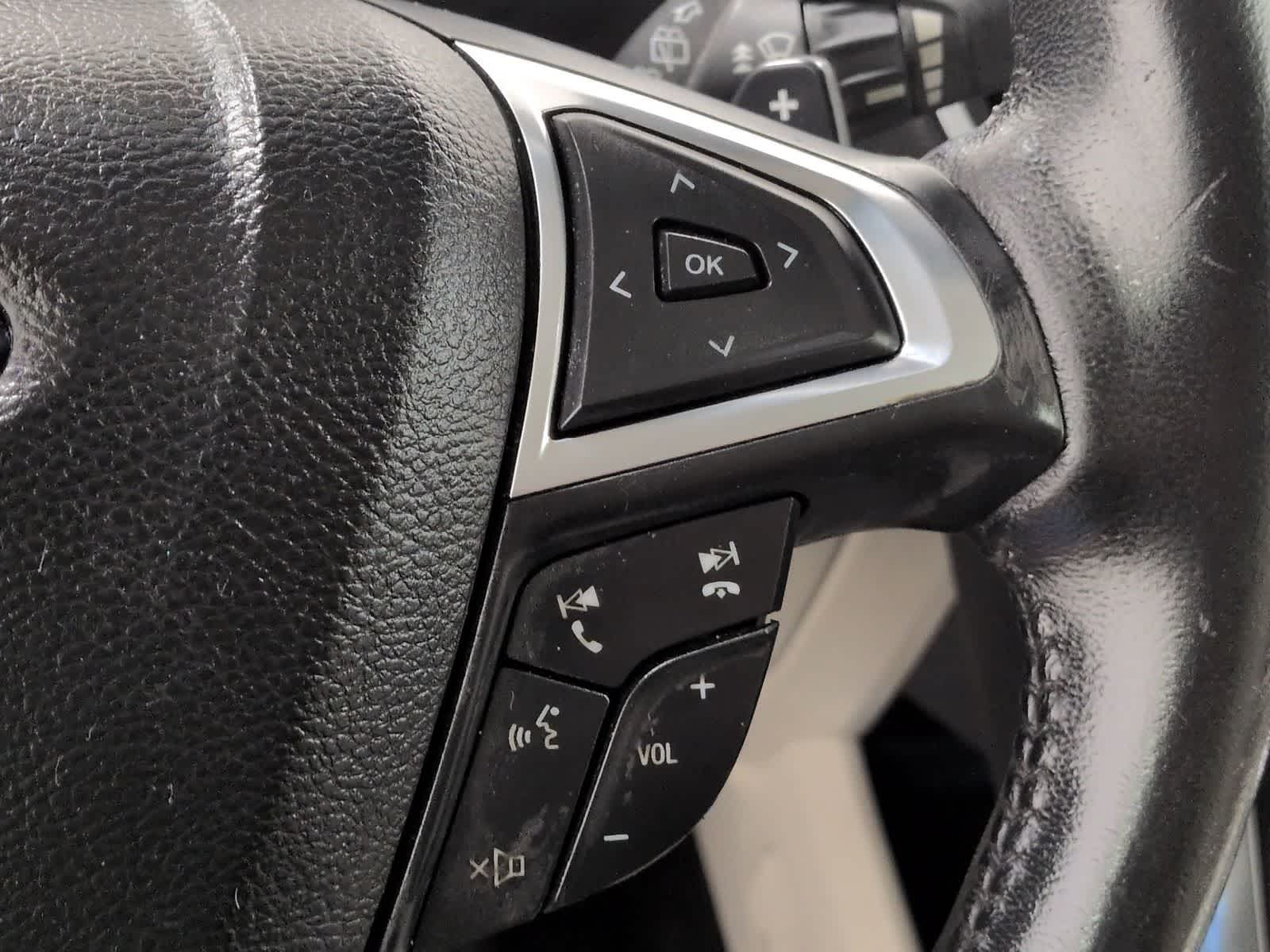 Thumbnail: 2017 Ford Edge - 26