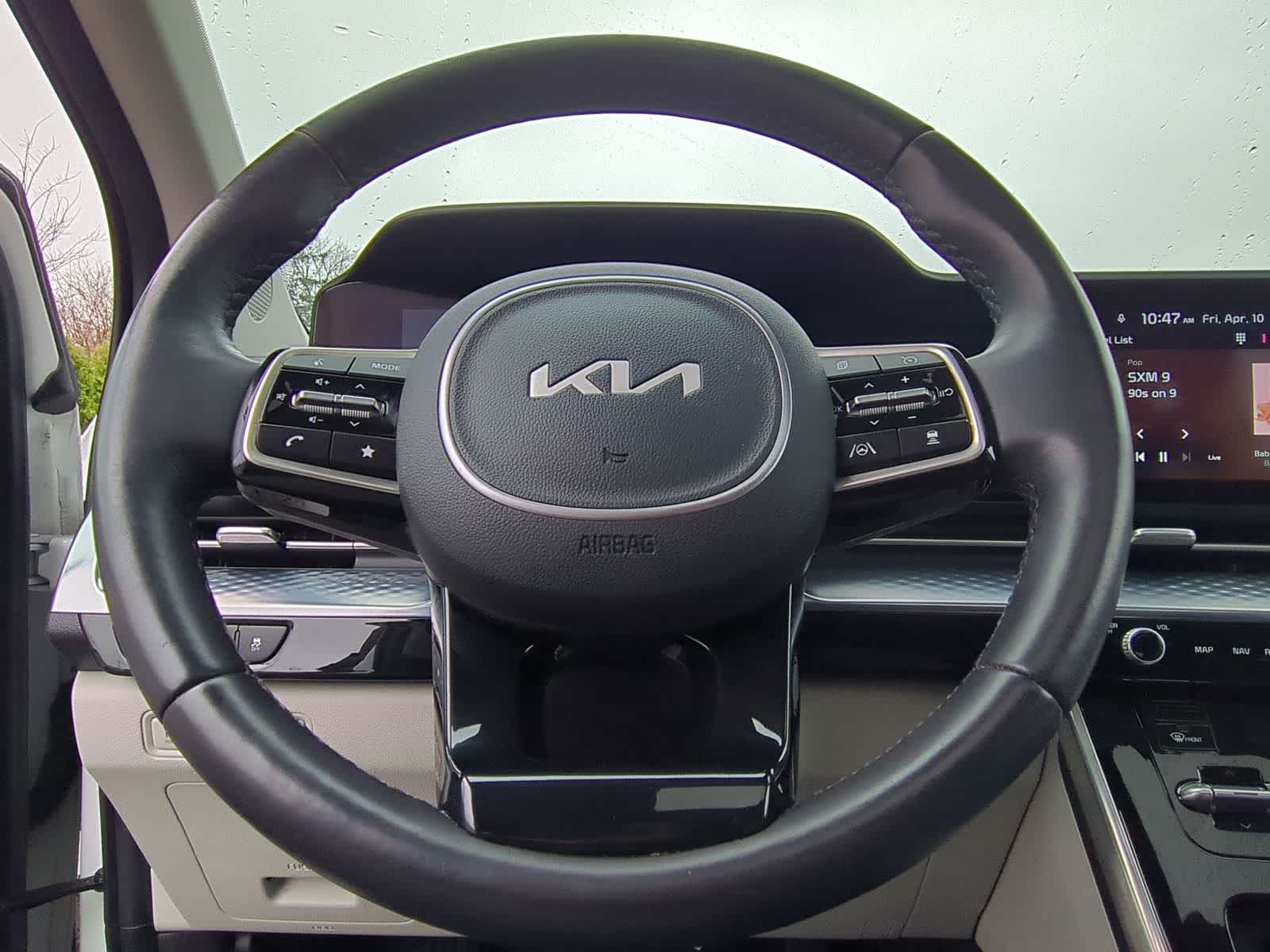 Thumbnail: 2023 Kia Carnival - 25