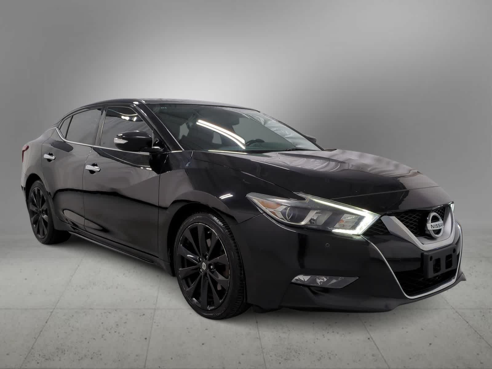 Used 2017 Nissan Maxima Platinum with VIN 1N4AA6AP4HC390116 for sale in Farmington, MI