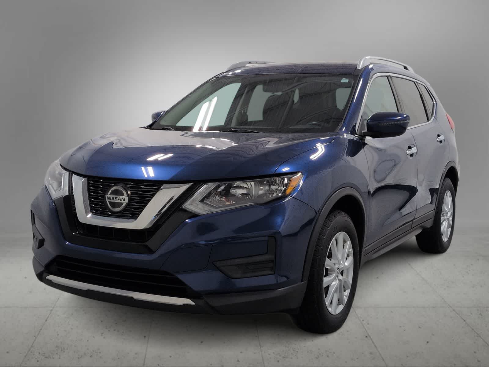 Thumbnail: 2018 Nissan Rogue - 3