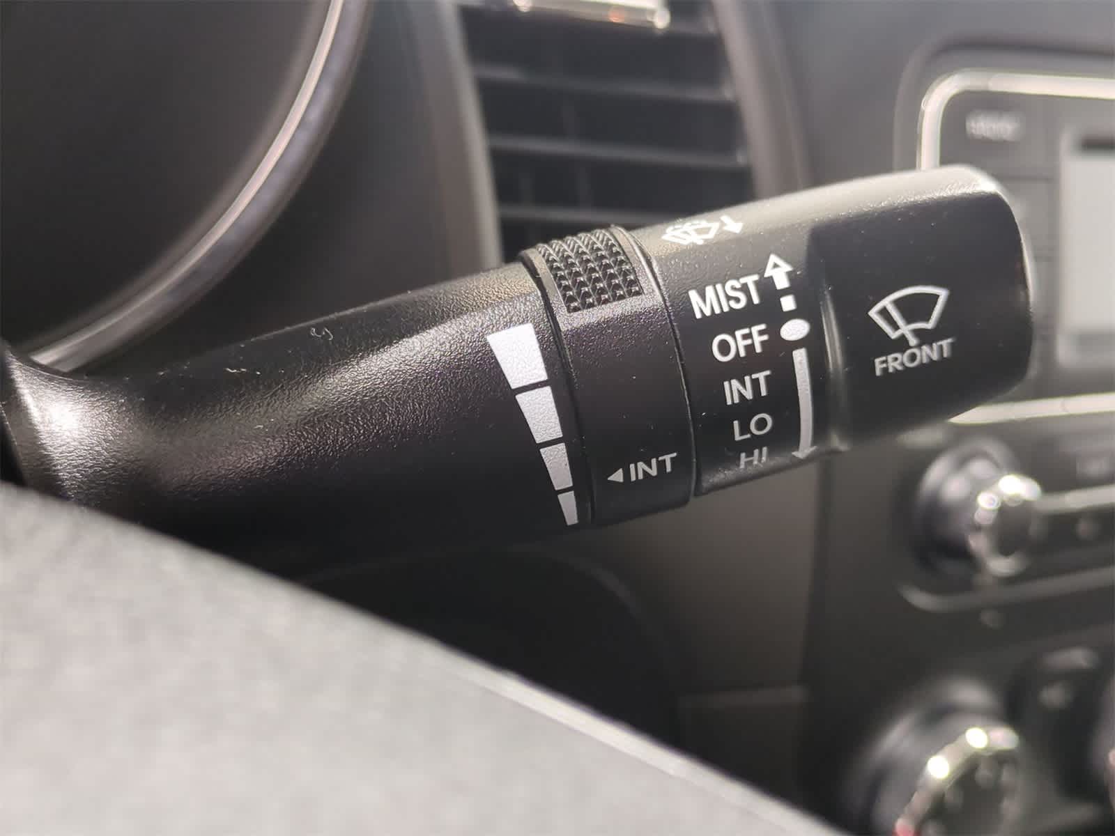 Thumbnail: 2015 Kia Forte - 25