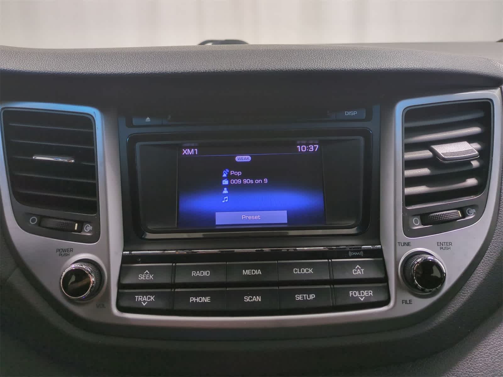 Thumbnail: 2016 Hyundai Tucson - 28