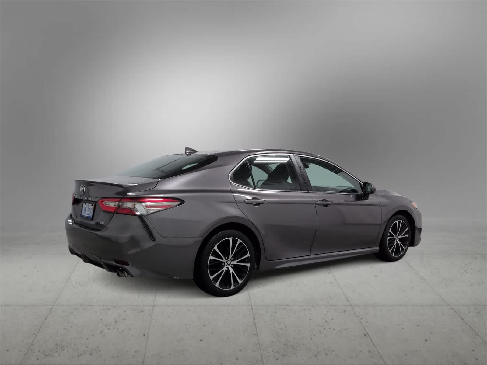 Thumbnail: 2019 Toyota Camry - 8