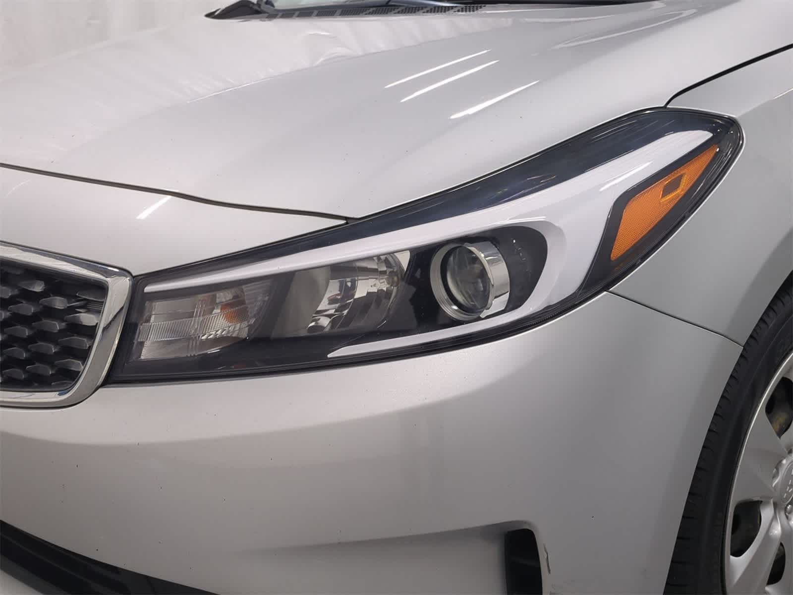 Thumbnail: 2018 Kia Forte - 11