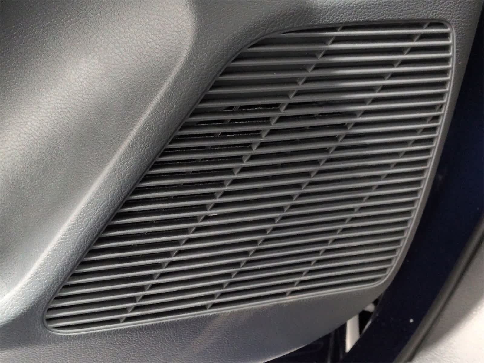 Thumbnail: 2026 Nissan Kicks - 30