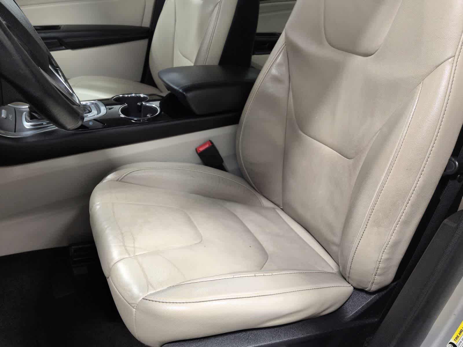 Thumbnail: 2017 Ford Edge - 16