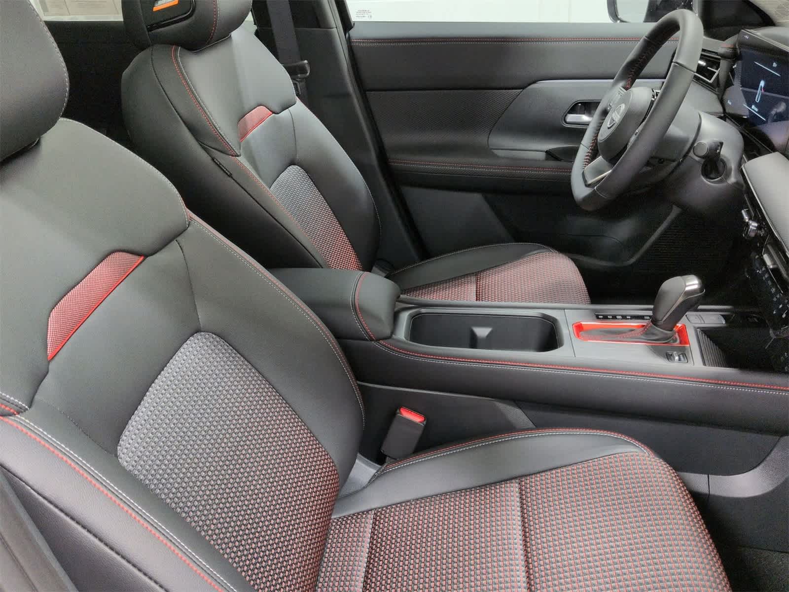 Thumbnail: 2026 Nissan Kicks - 24