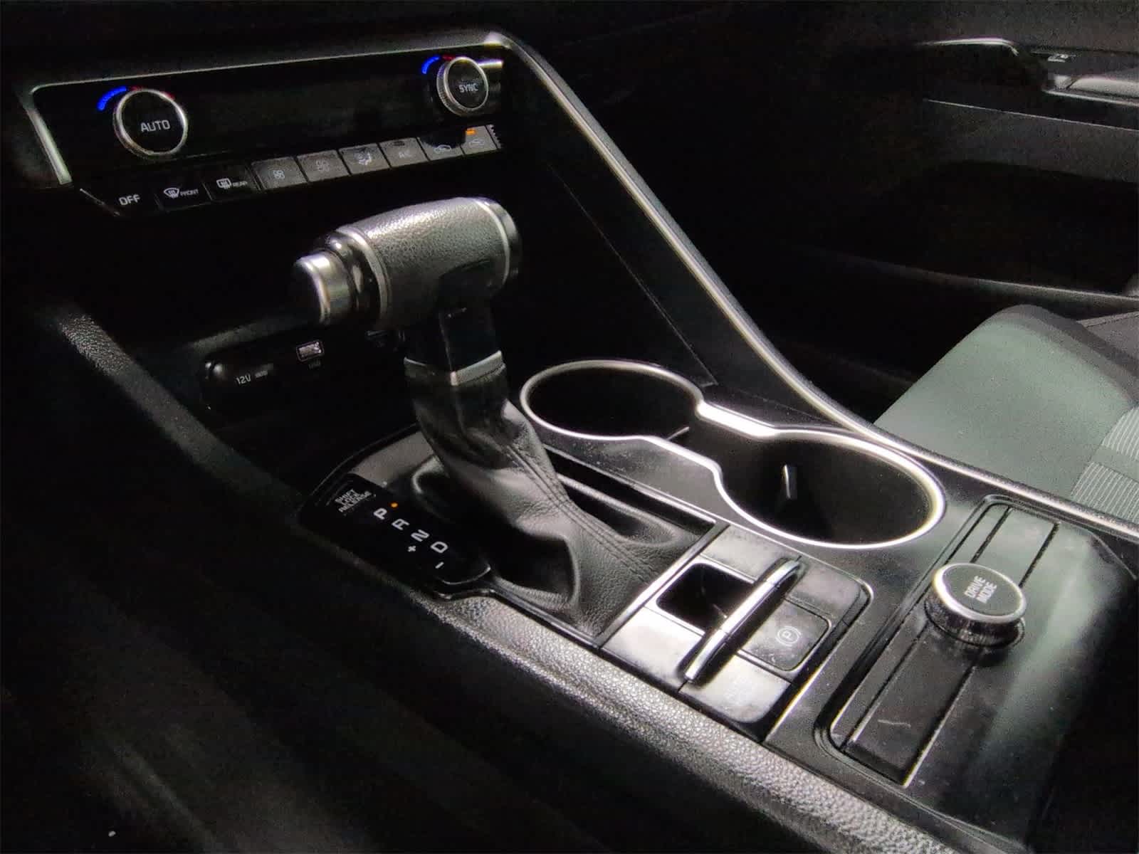 Thumbnail: 2022 Kia K5 - 31