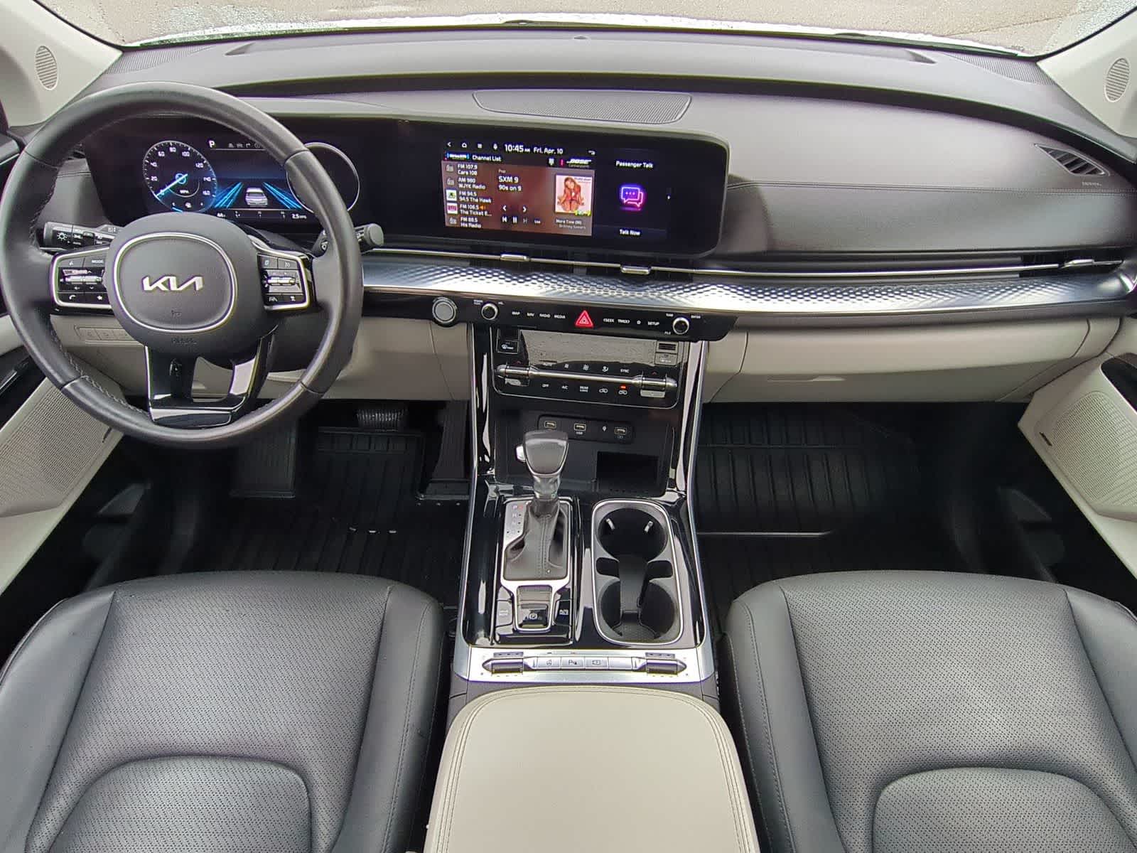 Thumbnail: 2023 Kia Carnival - 16