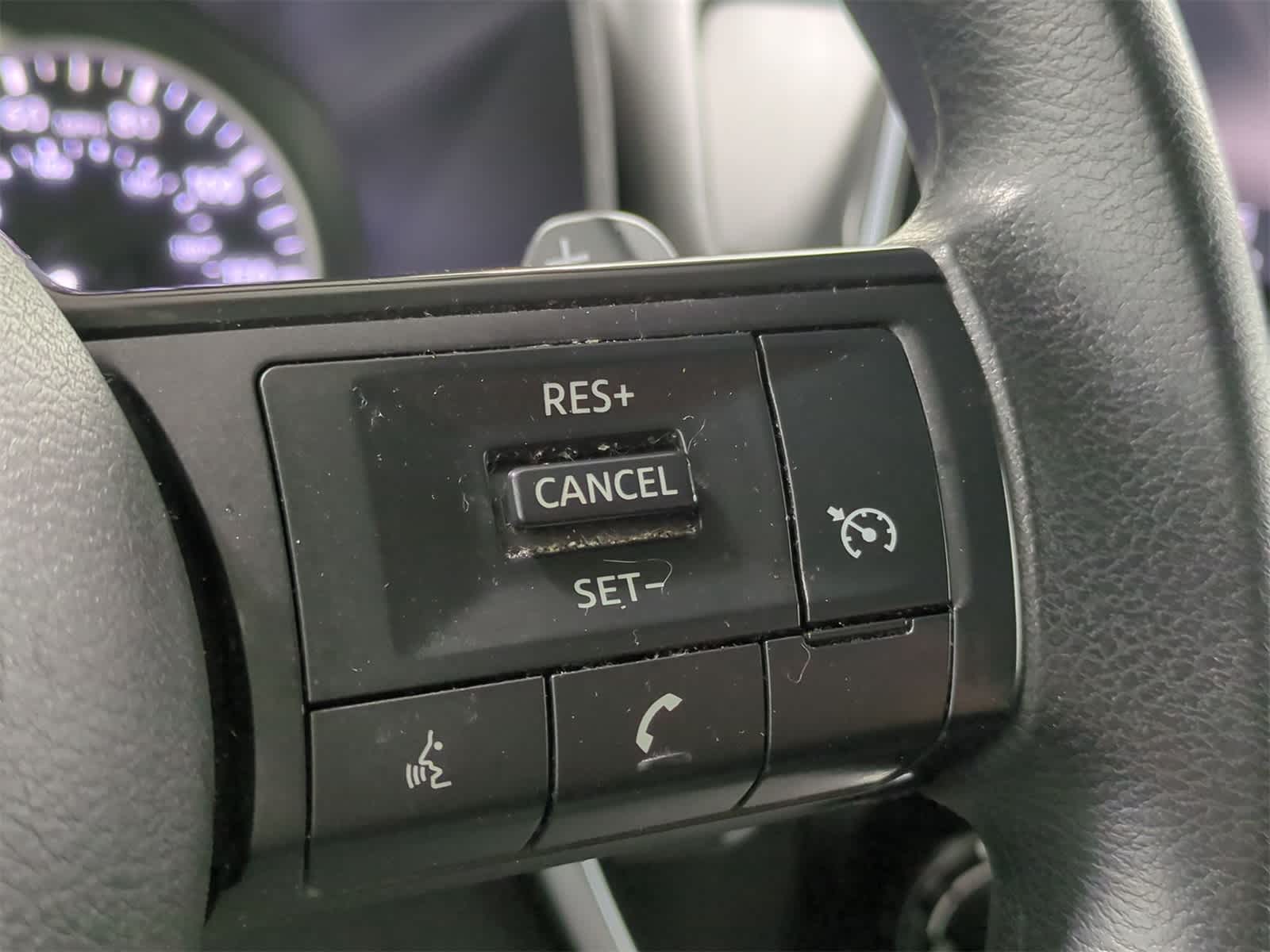 Thumbnail: 2022 Nissan Rogue - 24