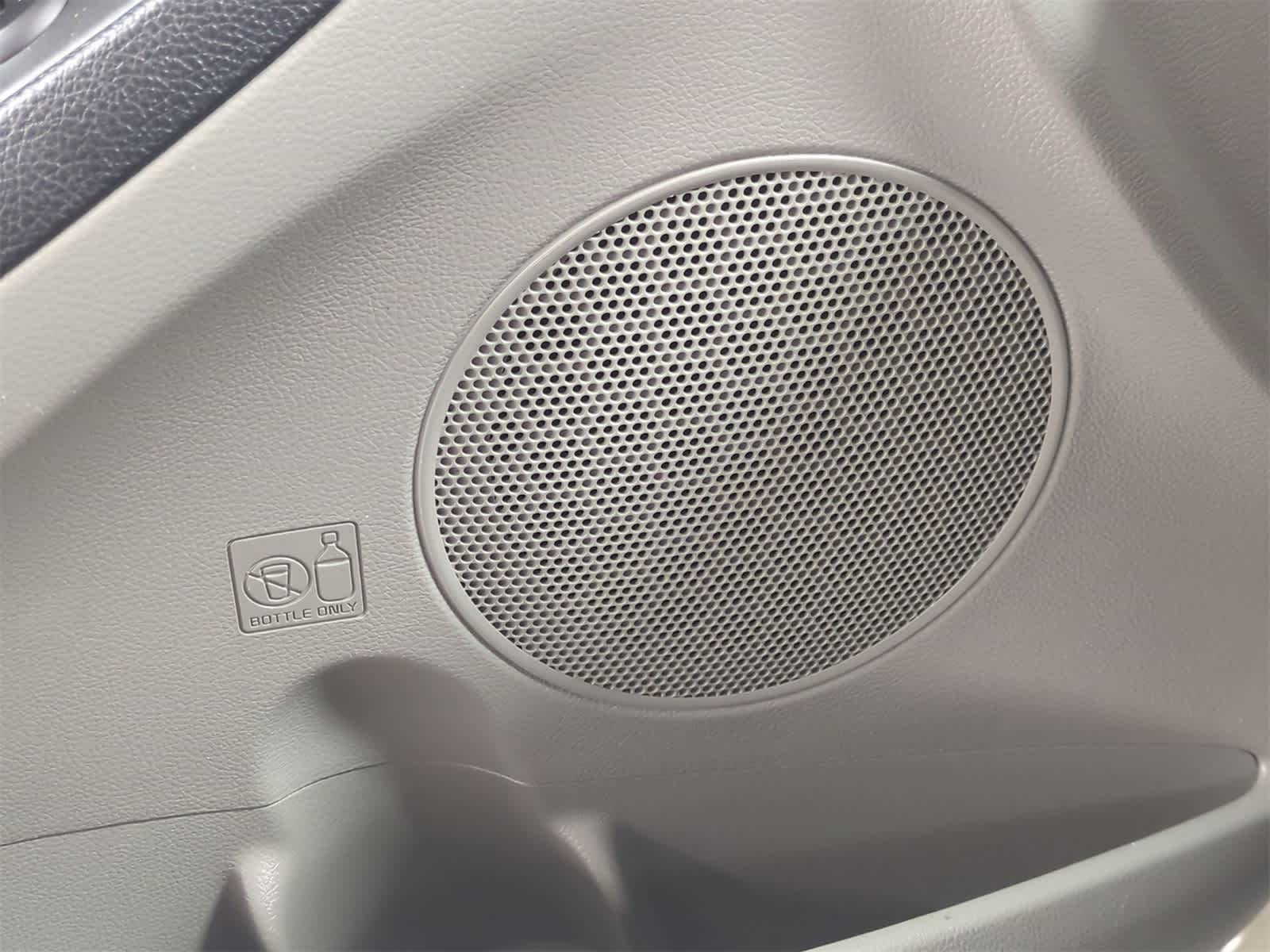 Thumbnail: 2015 Kia Forte - 28
