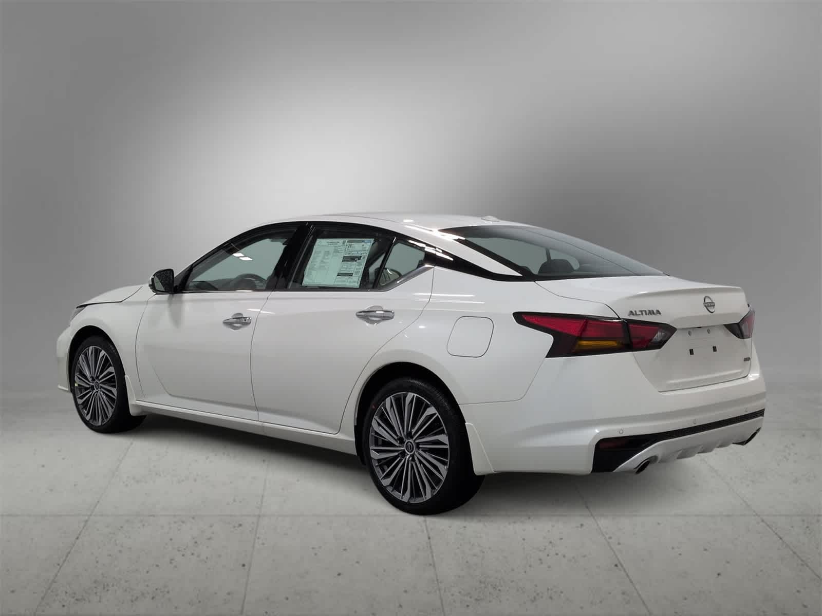 Thumbnail: 2025 Nissan Altima - 6