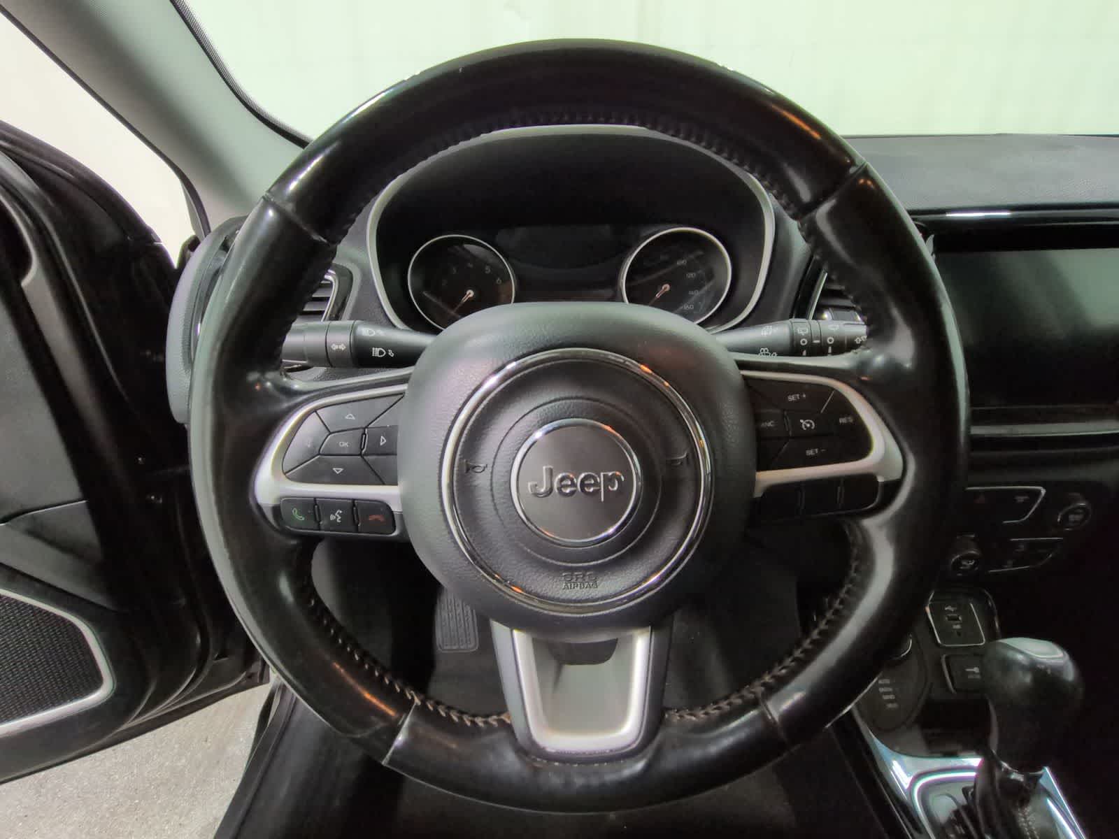 Thumbnail: 2020 Jeep Compass - 23