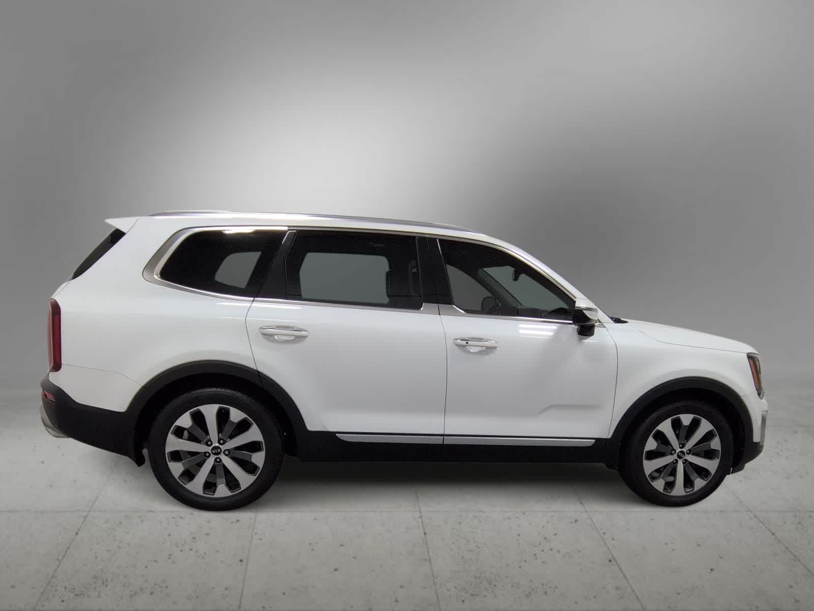 Thumbnail: 2020 Kia Telluride - 9
