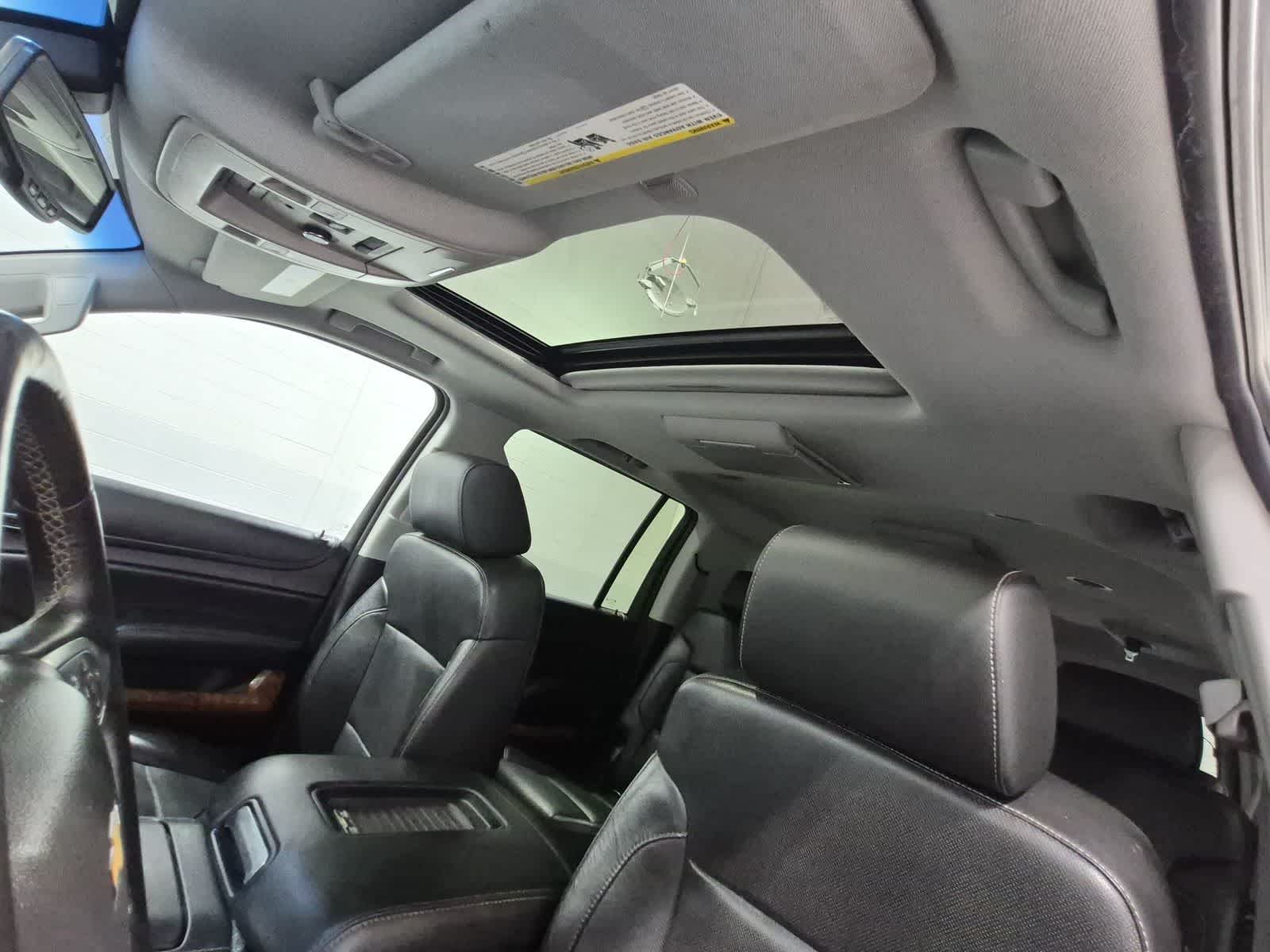 Thumbnail: 2016 Chevrolet Suburban - 19