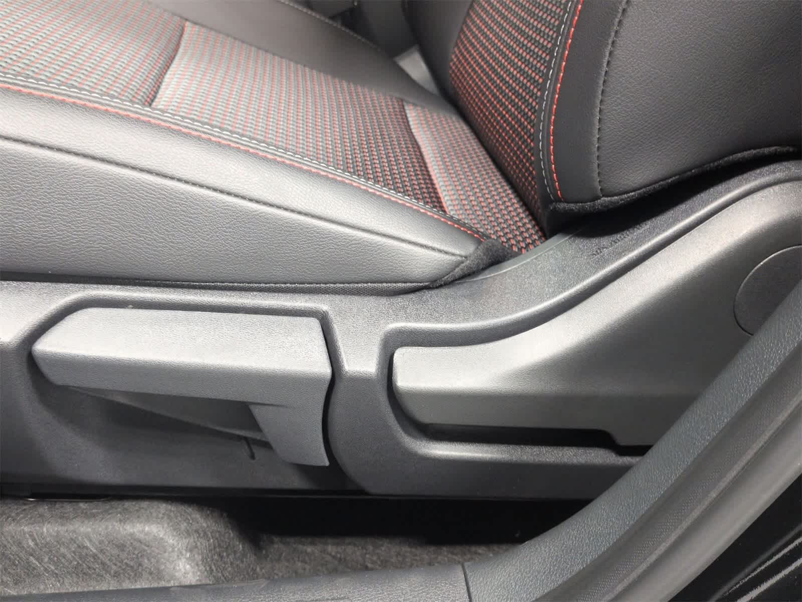 Thumbnail: 2026 Nissan Kicks - 18