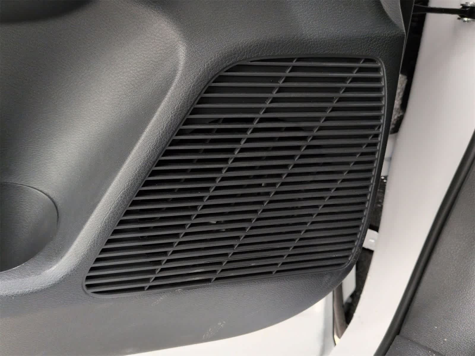 Thumbnail: 2026 Nissan Kicks - 30