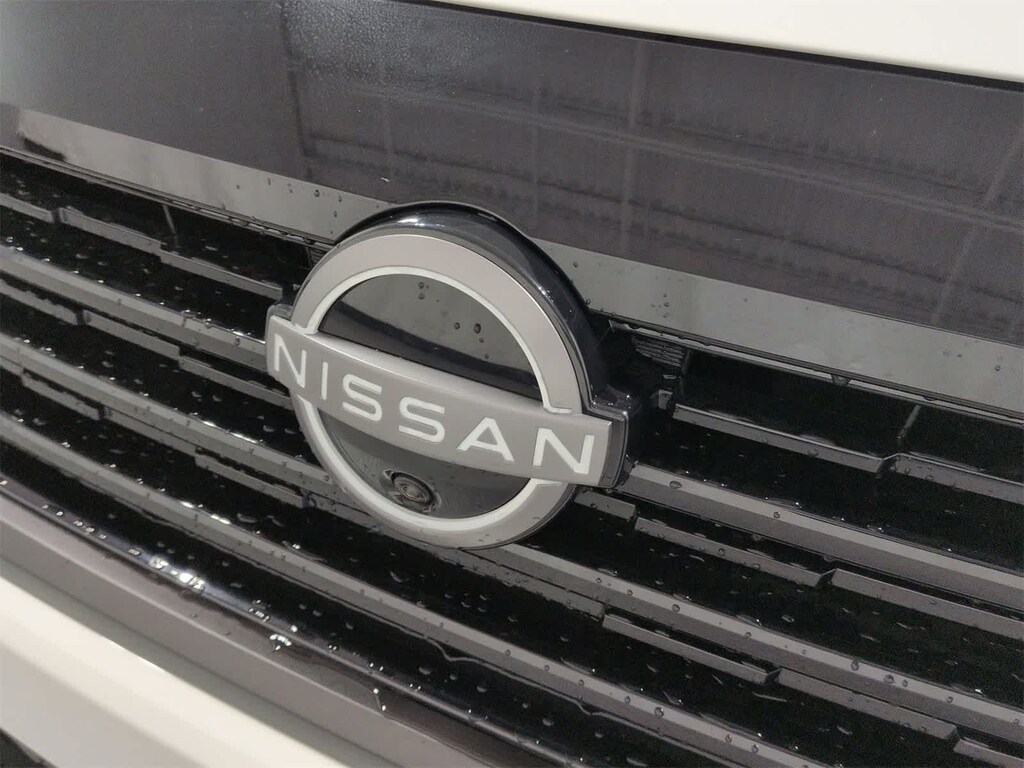 New 2026 Nissan Kicks SR SUV