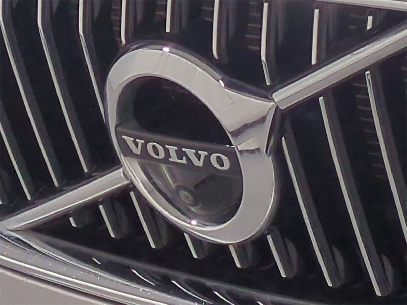 Thumbnail: 2018 Volvo XC60 - 11