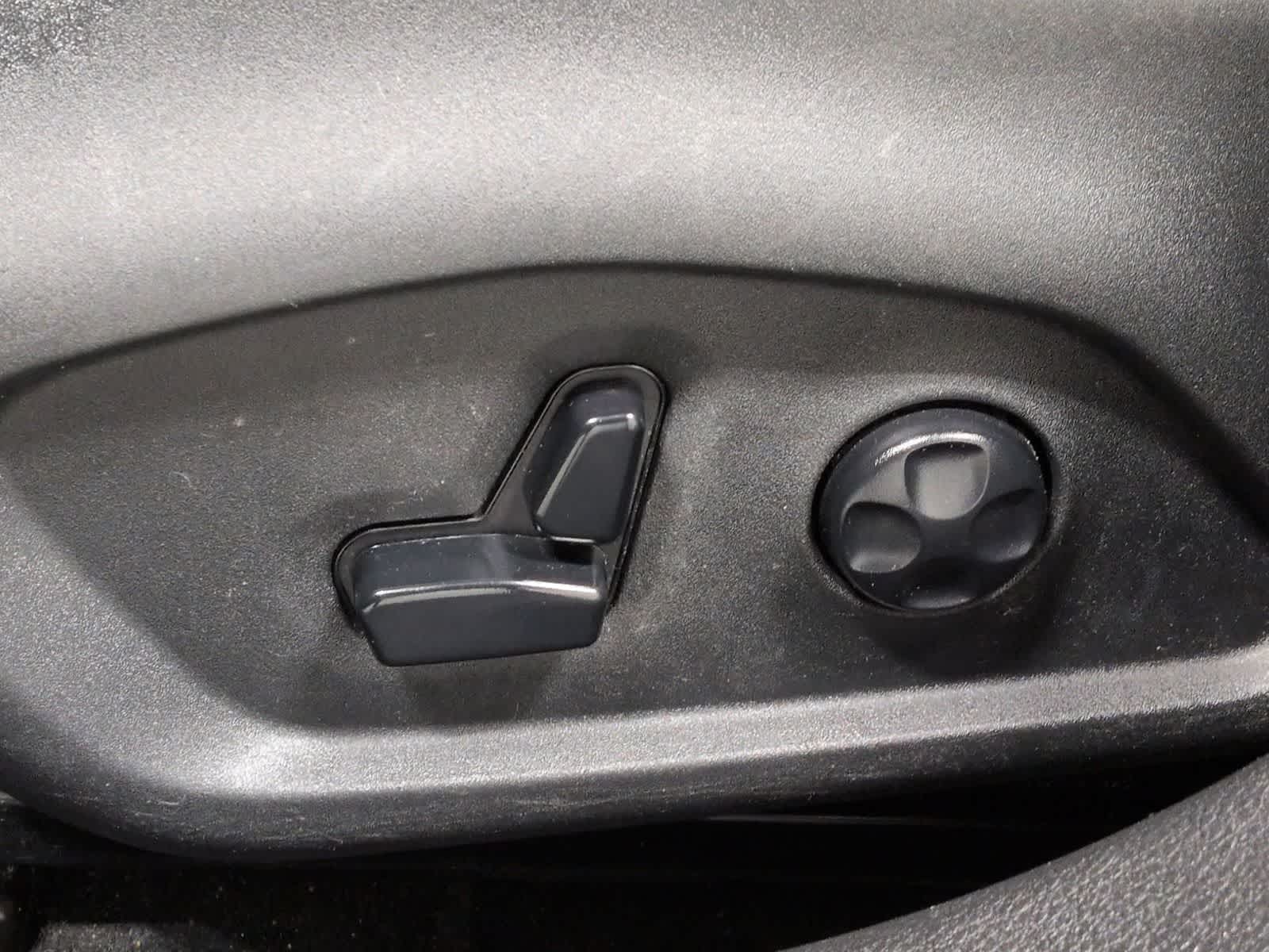 Thumbnail: 2020 Jeep Compass - 18
