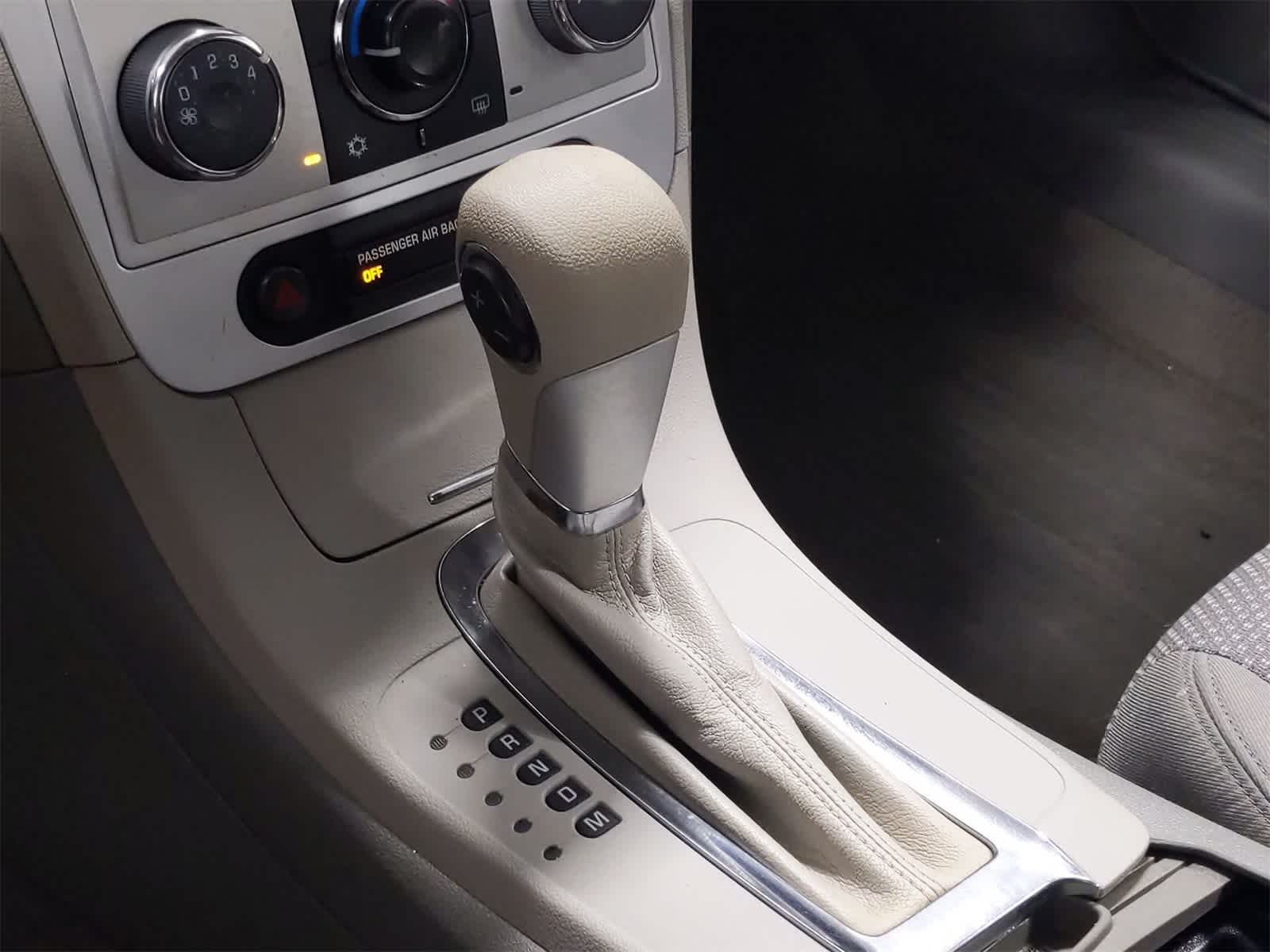 Thumbnail: 2011 Chevrolet Malibu - 27