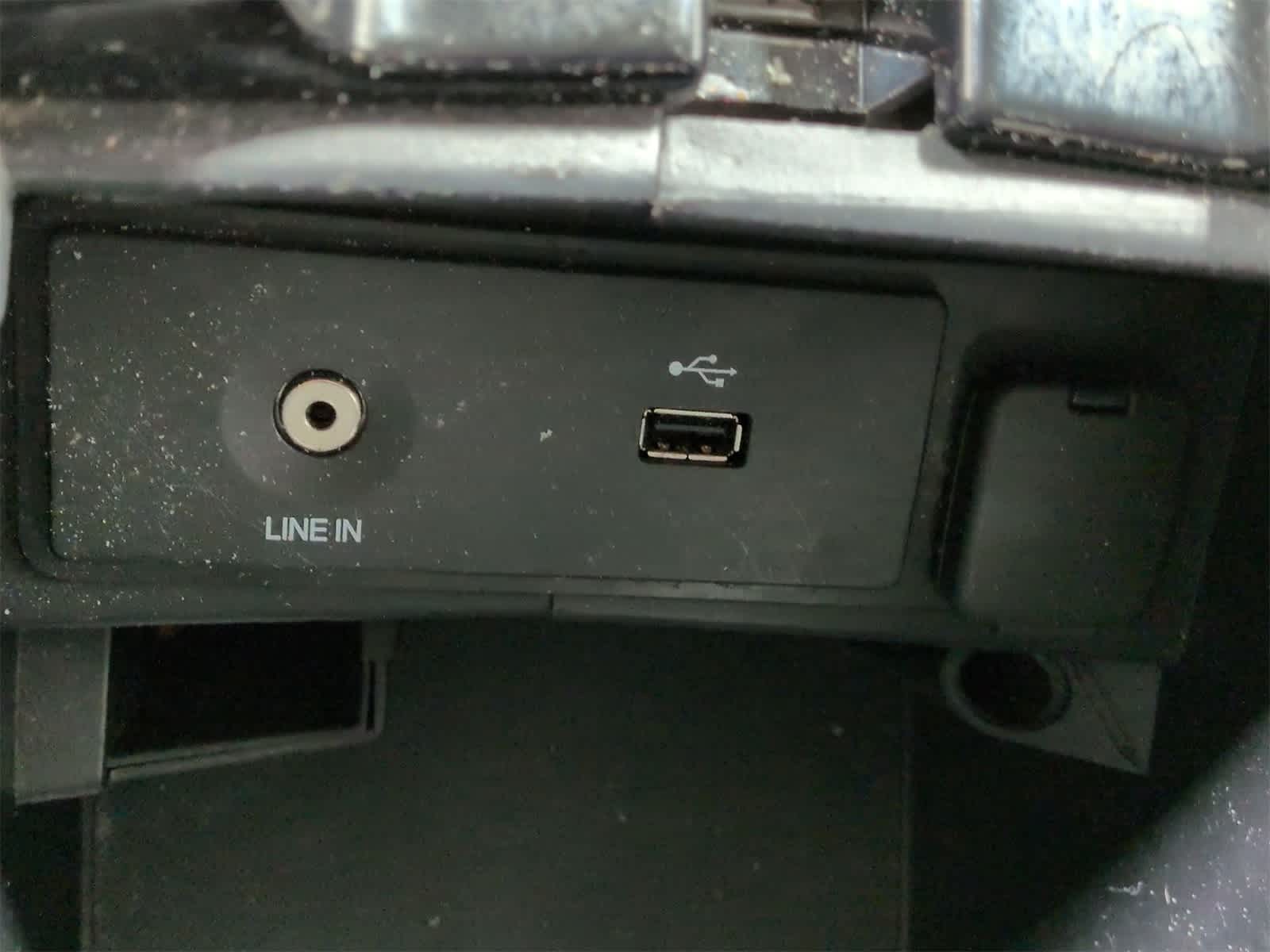 Thumbnail: 2013 Ford Fusion - 29