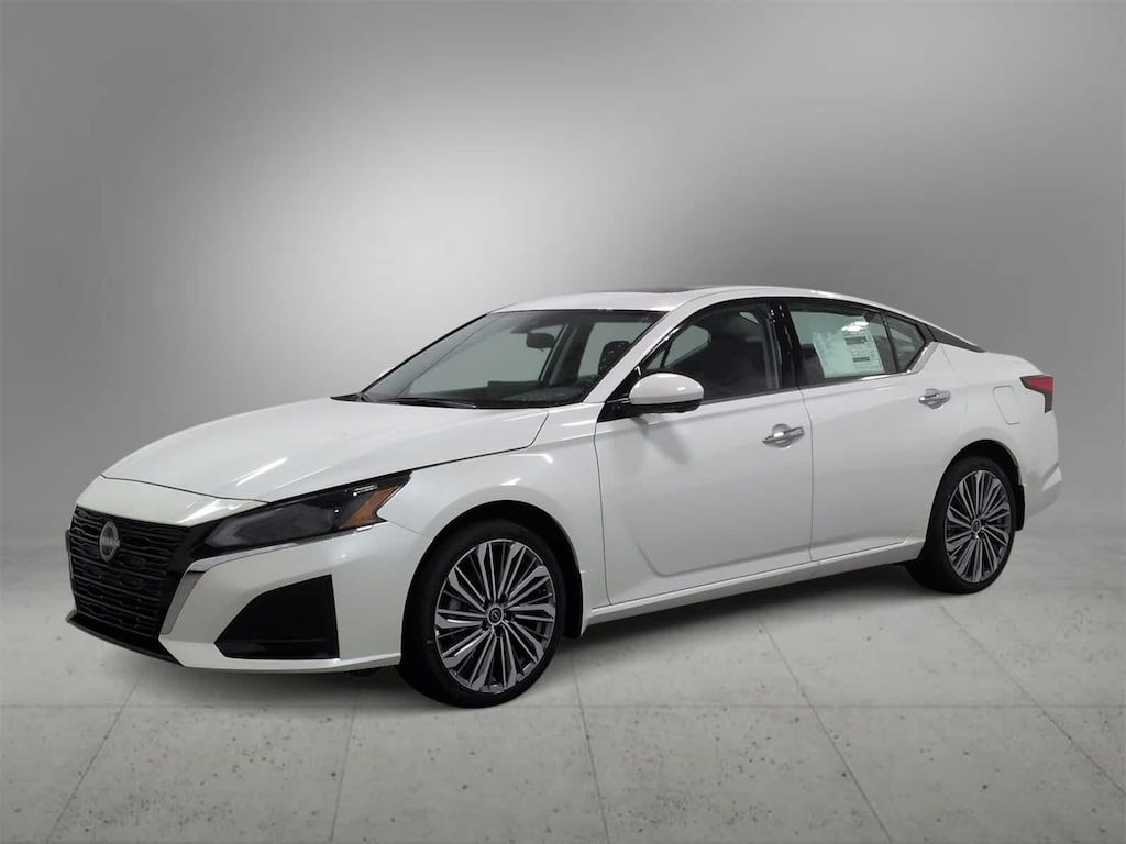 New 2025 Nissan Altima SL Sedan