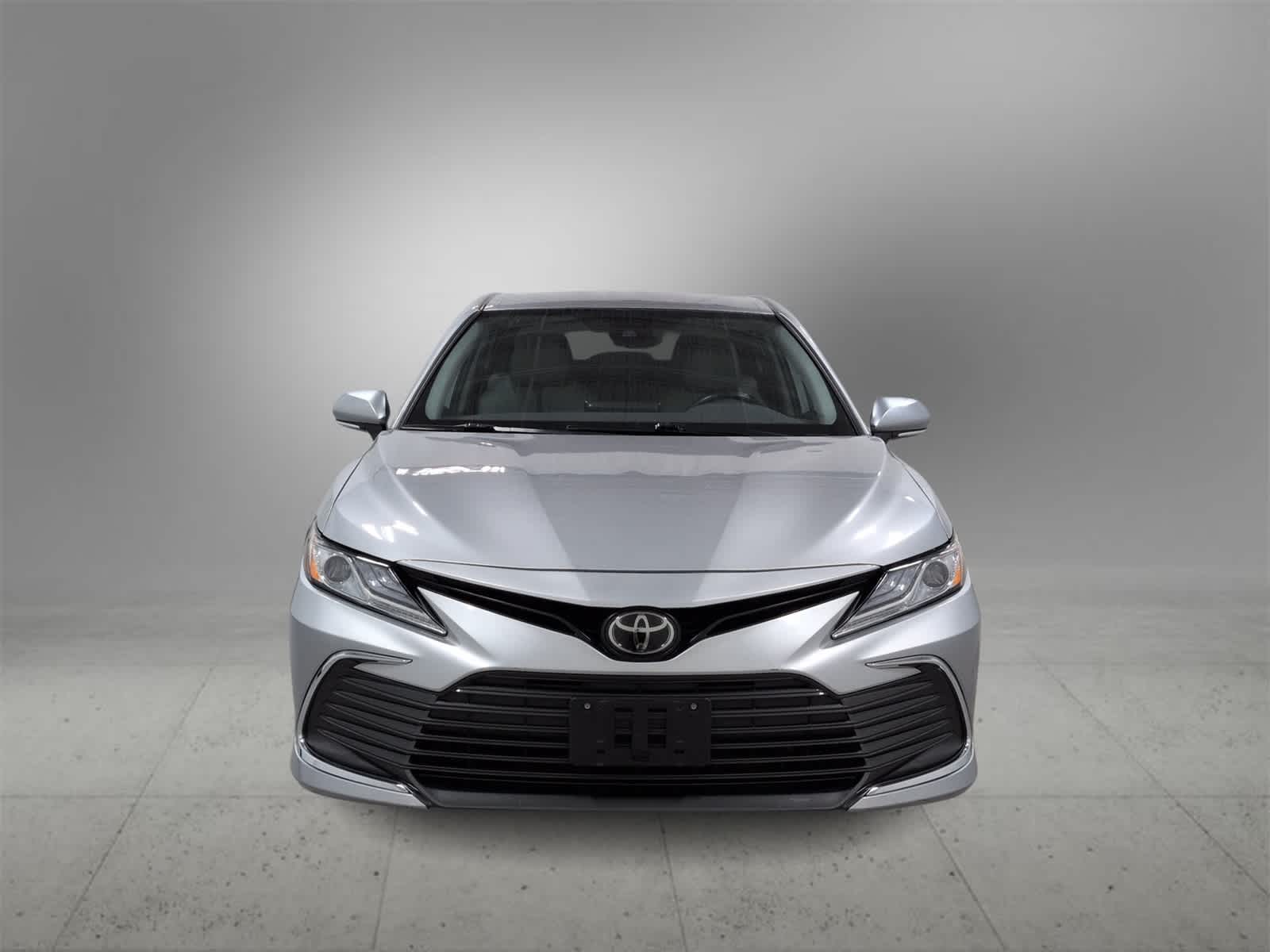 Thumbnail: 2022 Toyota Camry - 3