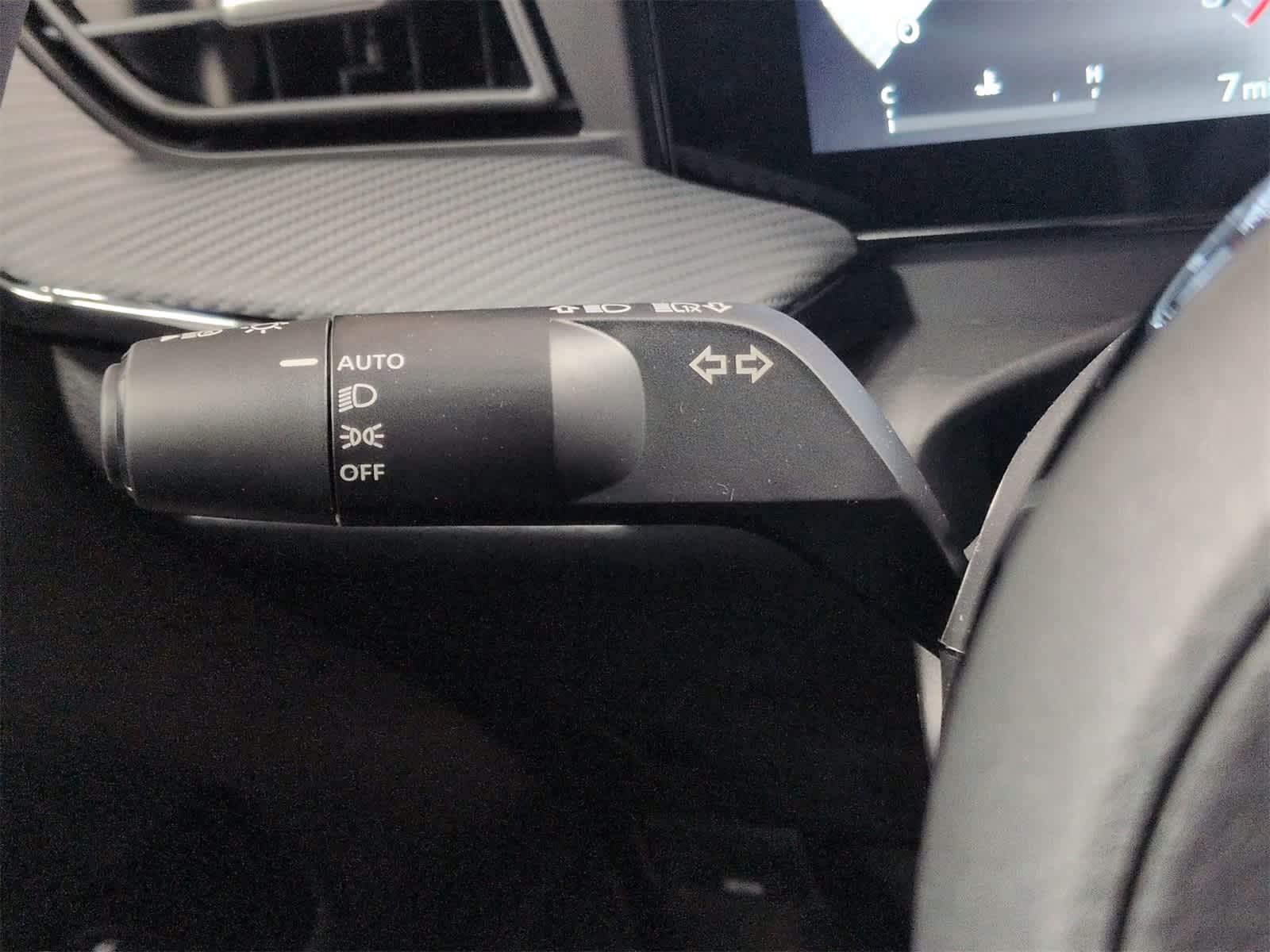 Thumbnail: 2026 Nissan Kicks - 21