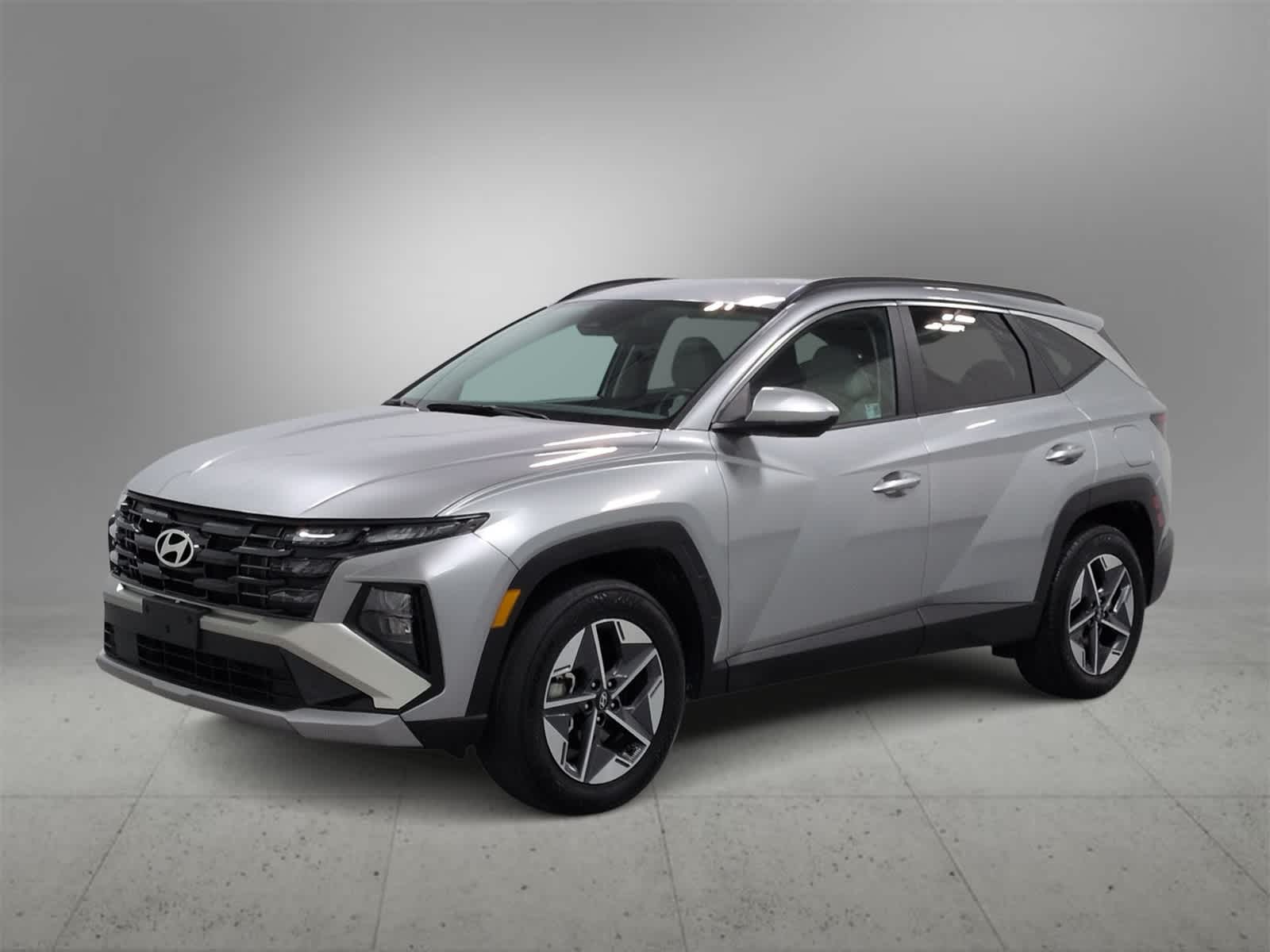 2025 Hyundai Tucson SEL photo 3