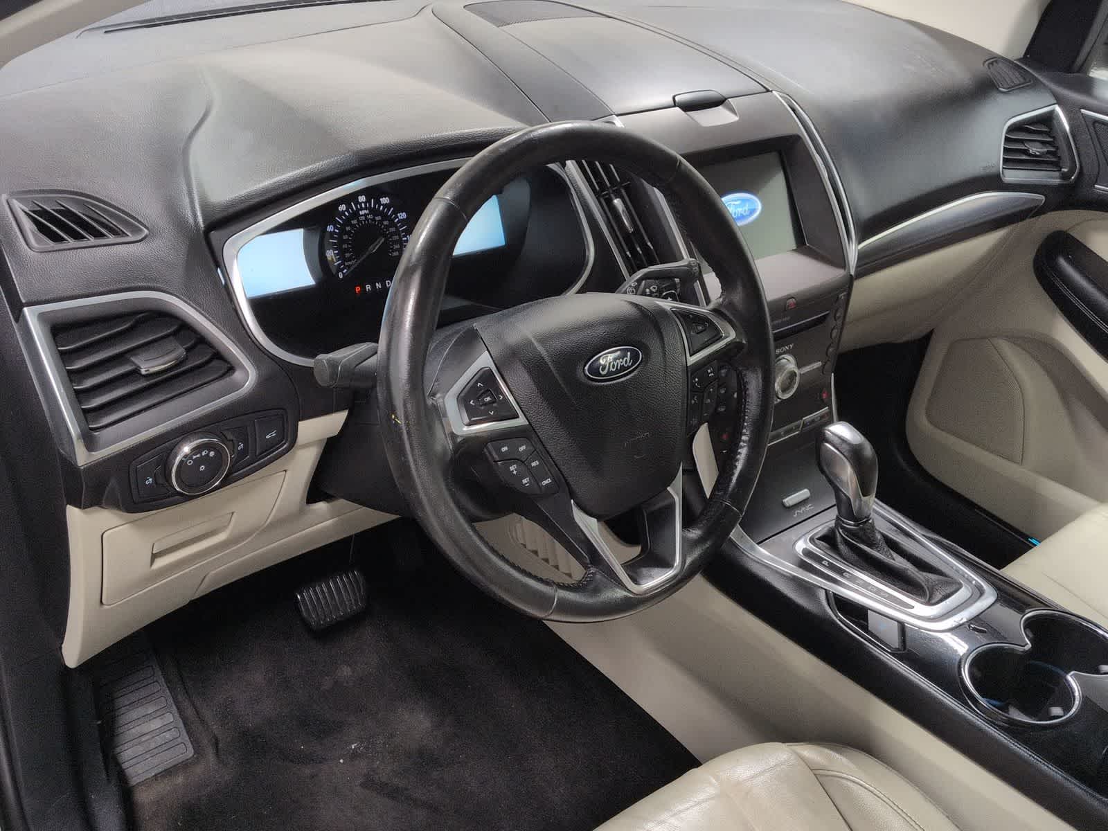 Thumbnail: 2017 Ford Edge - 9