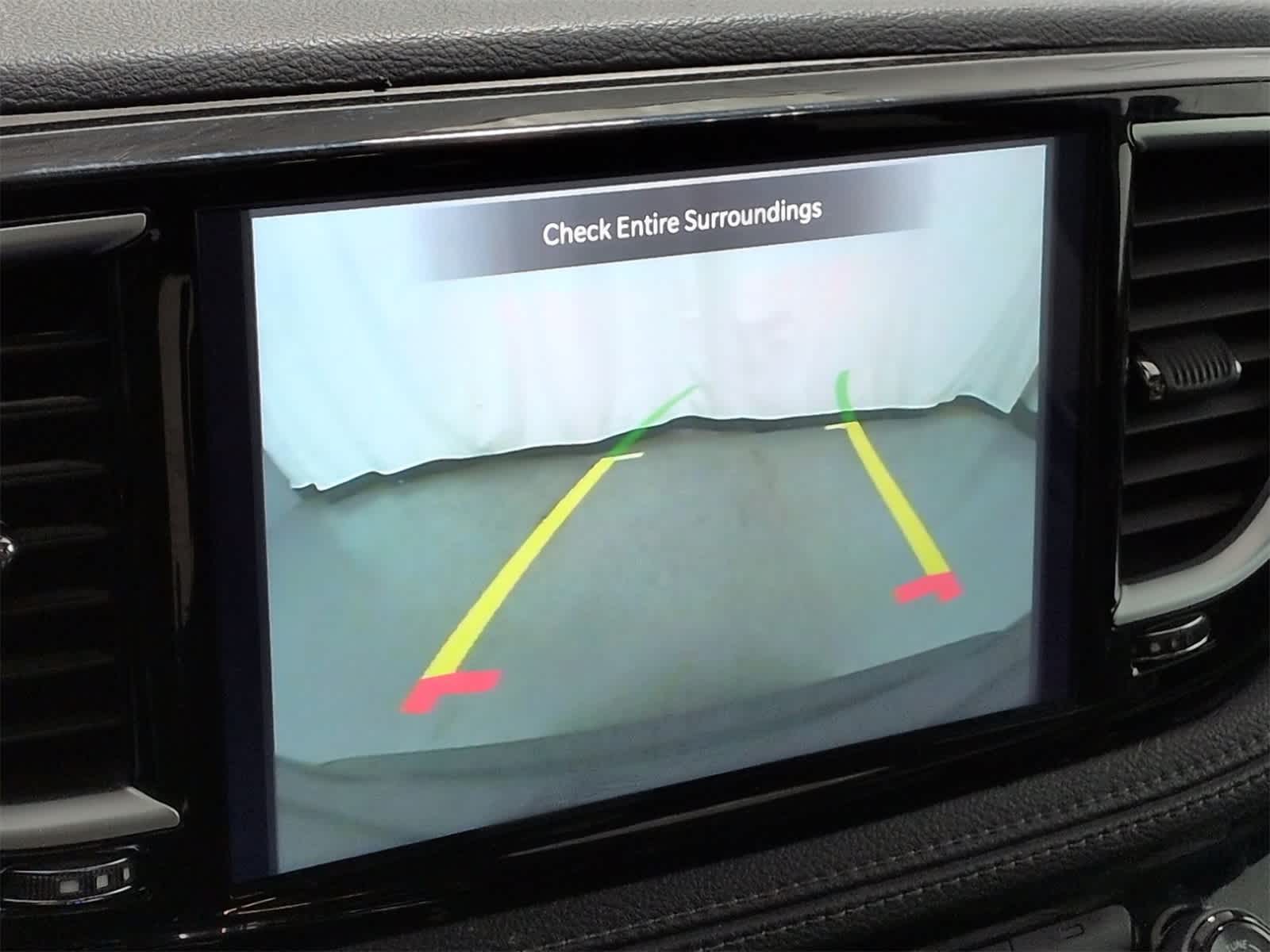 Thumbnail: 2025 Chrysler Pacifica - 32