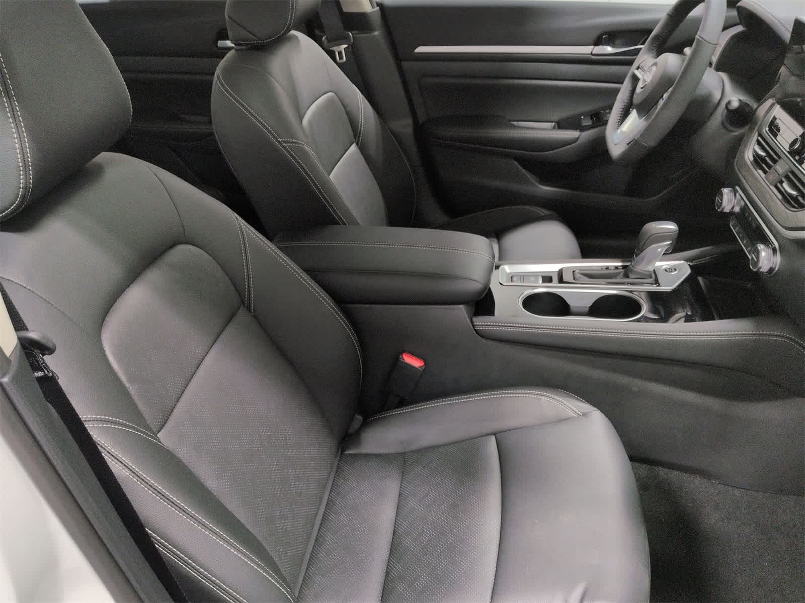 Thumbnail: 2025 Nissan Altima - 24