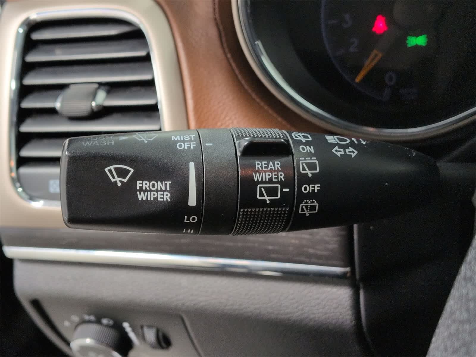 Thumbnail: 2017 Jeep Grand Cherokee - 28