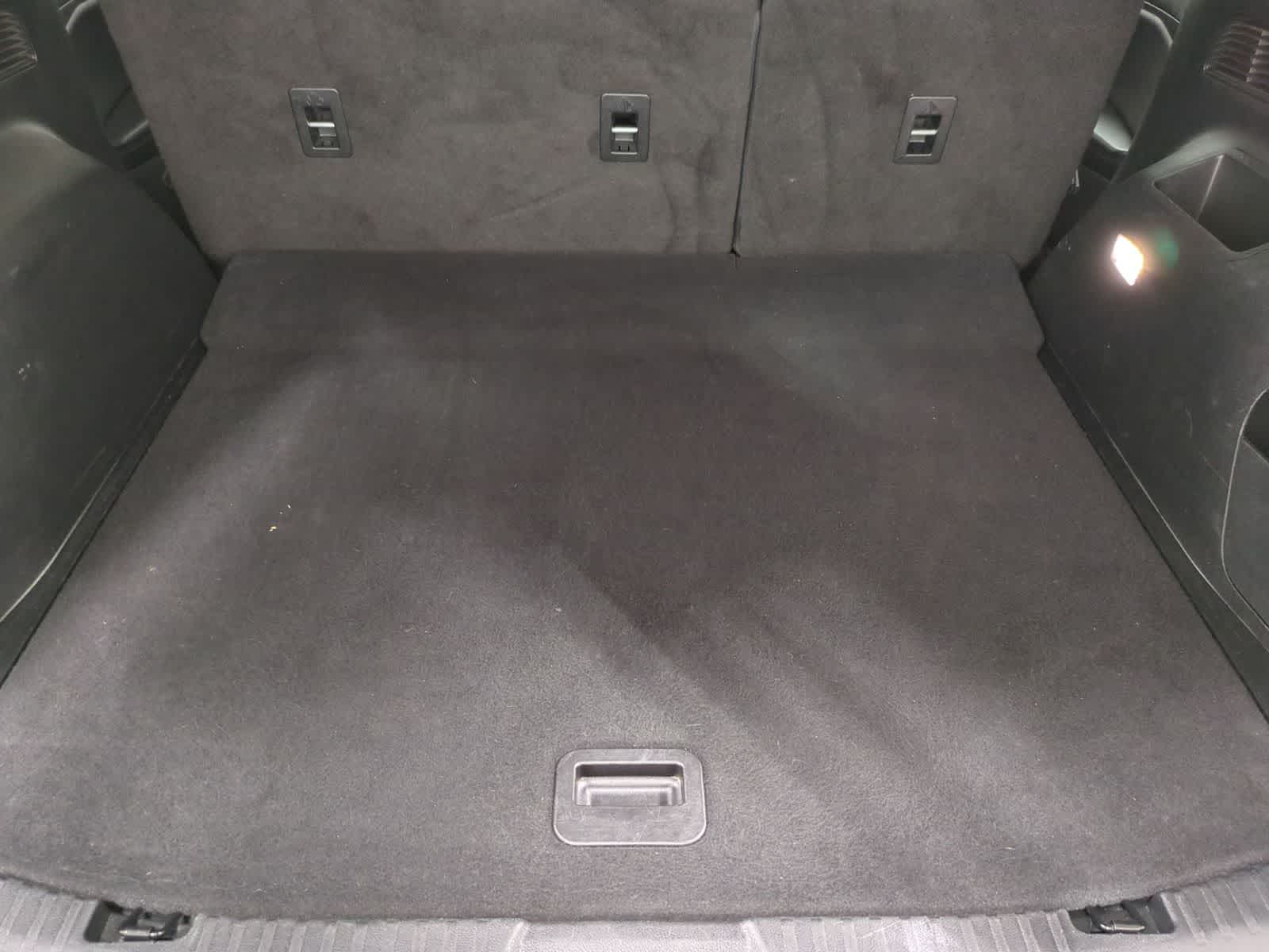 Thumbnail: 2022 Ford Edge - 32