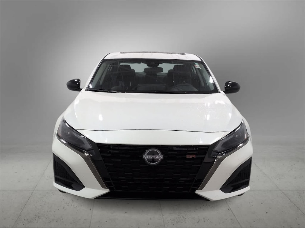 New 2025 Nissan Altima SR Sedan