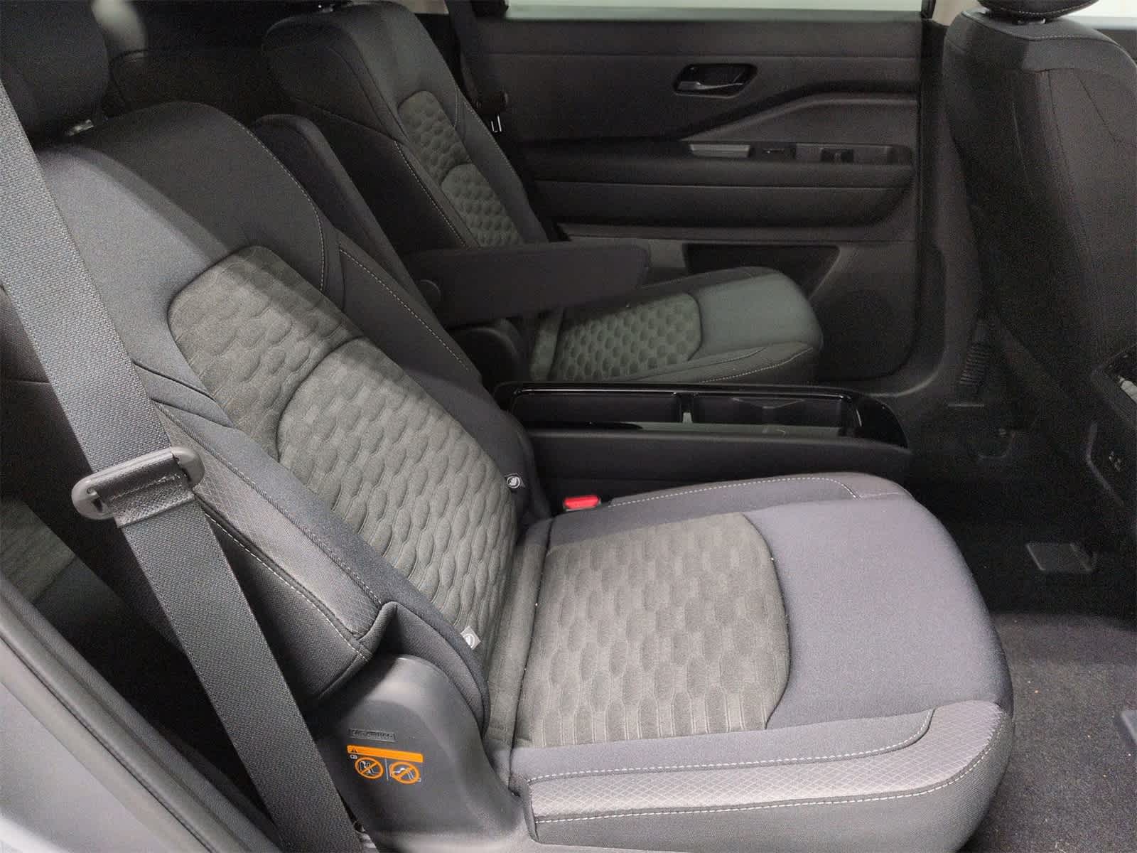 Thumbnail: 2025 Nissan Pathfinder - 13