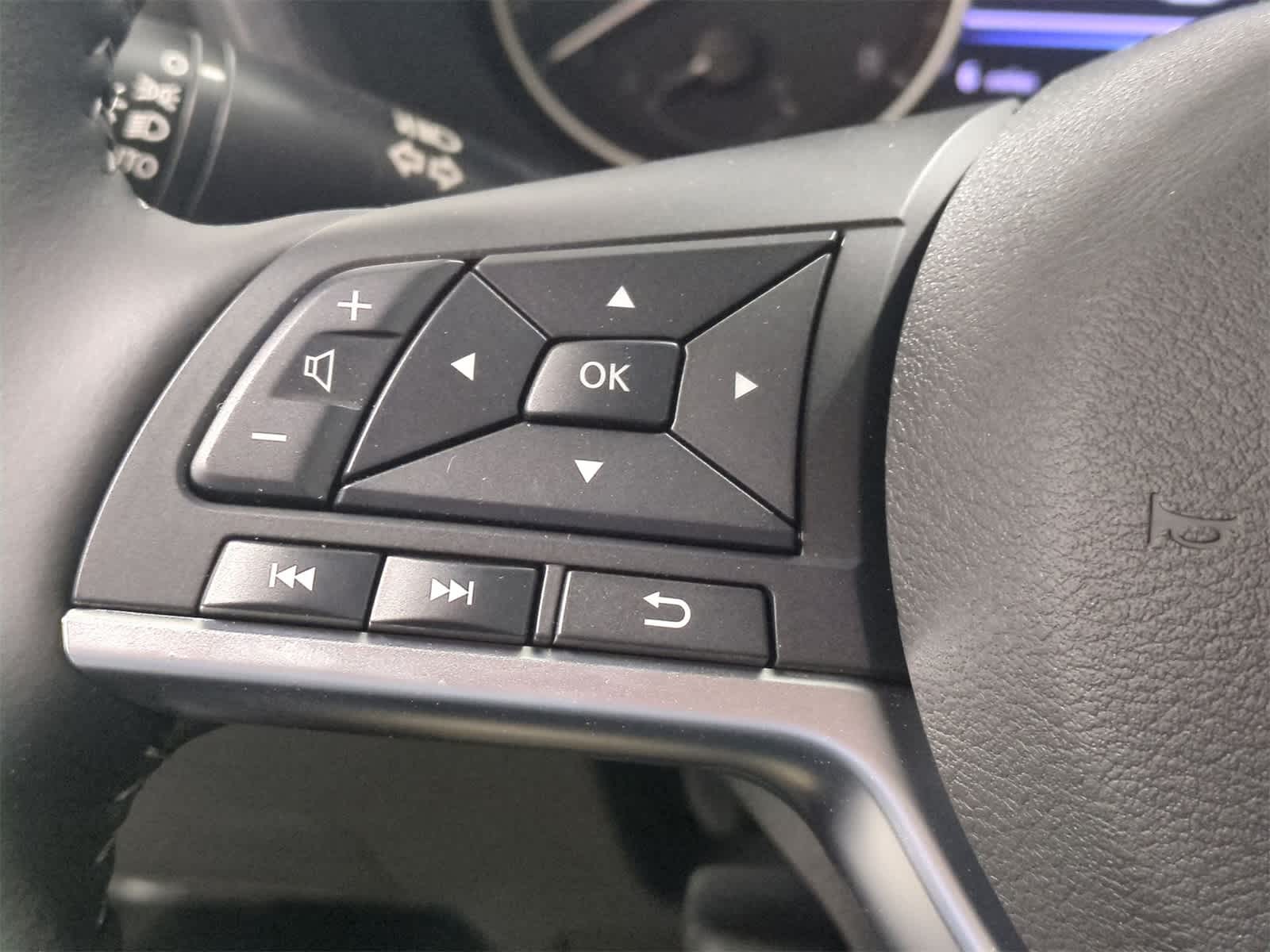 Thumbnail: 2025 Nissan Sentra - 23