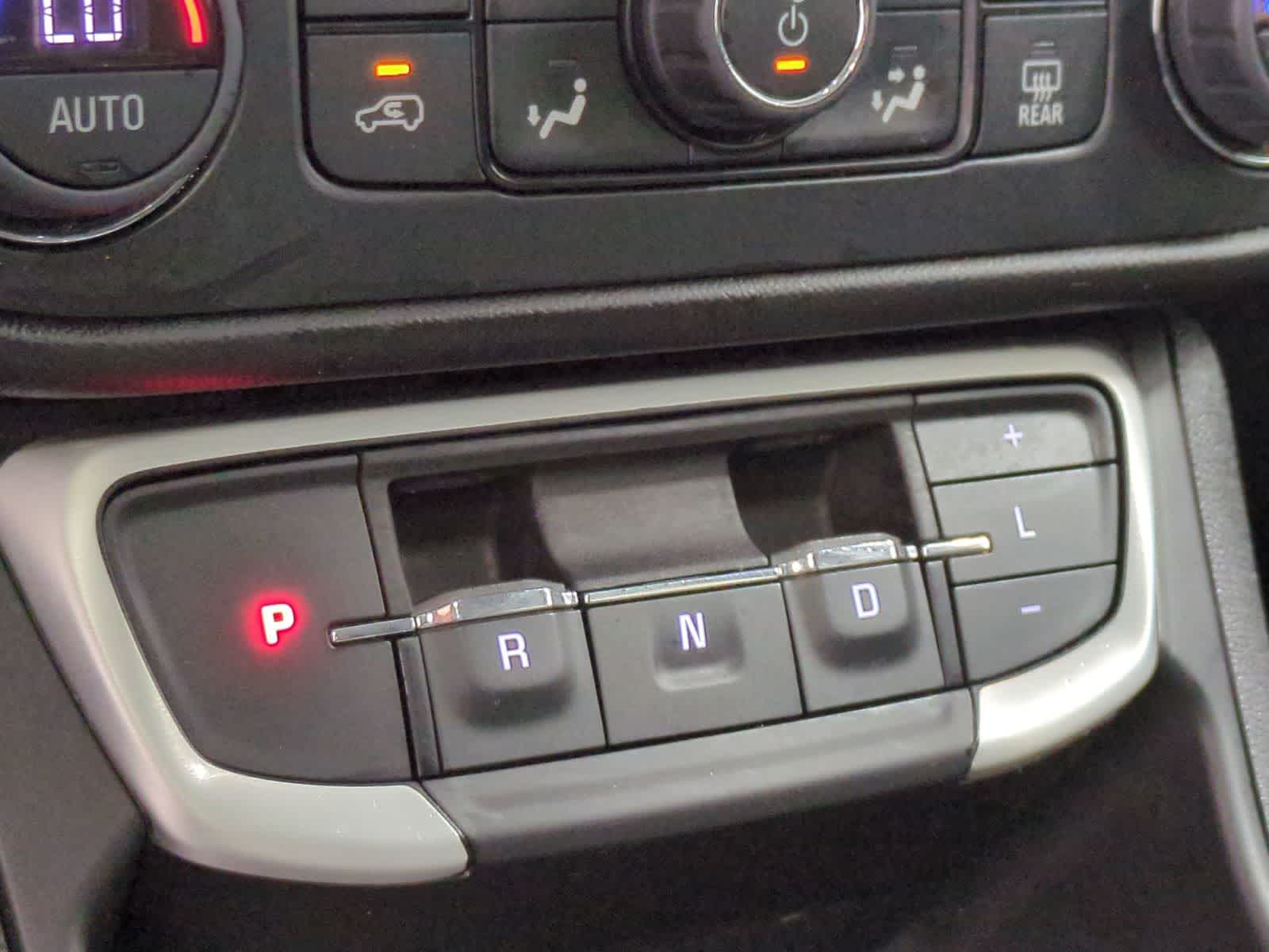 Thumbnail: 2022 GMC Terrain - 34