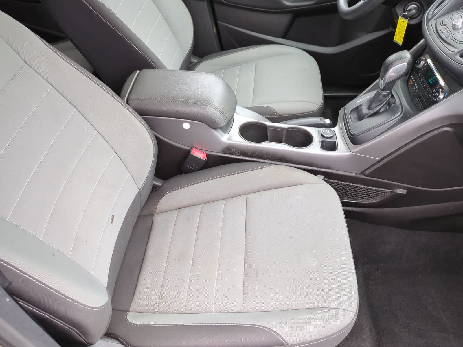 Thumbnail: 2016 Ford Escape - 22