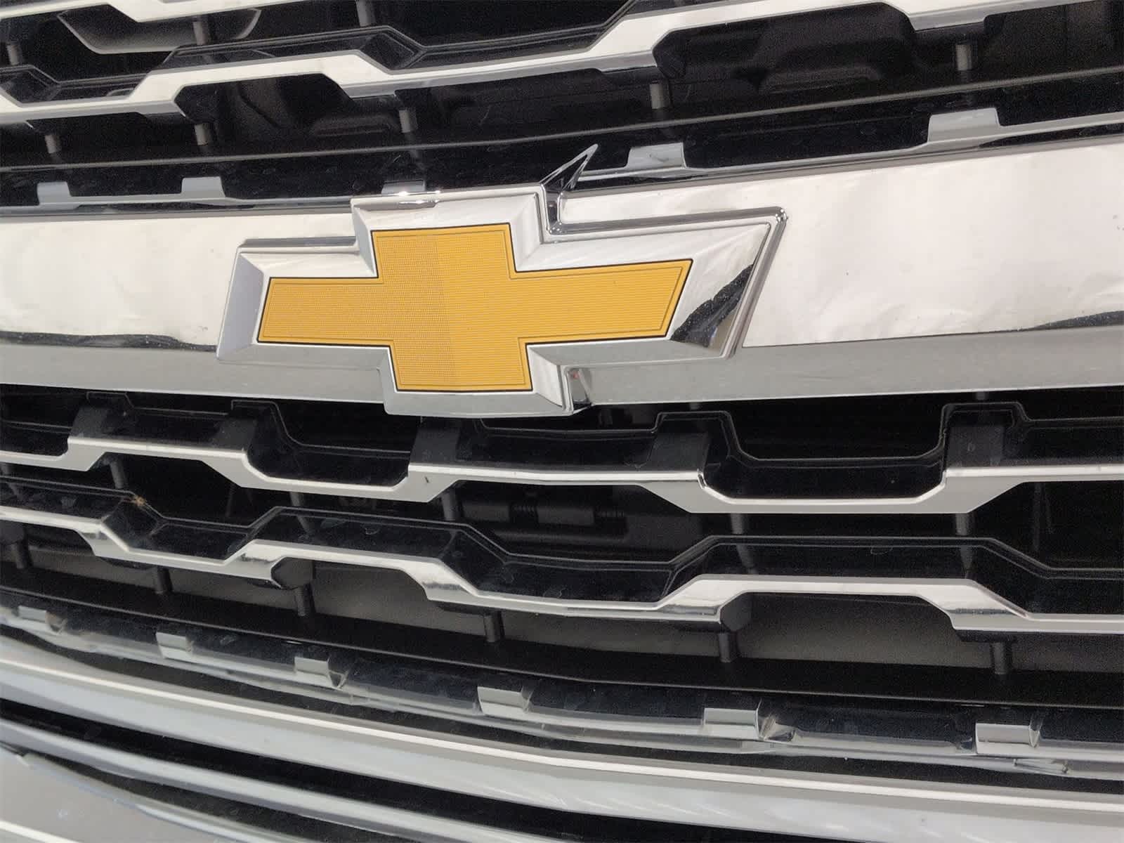 Thumbnail: 2017 Chevrolet Silverado 1500 - 12